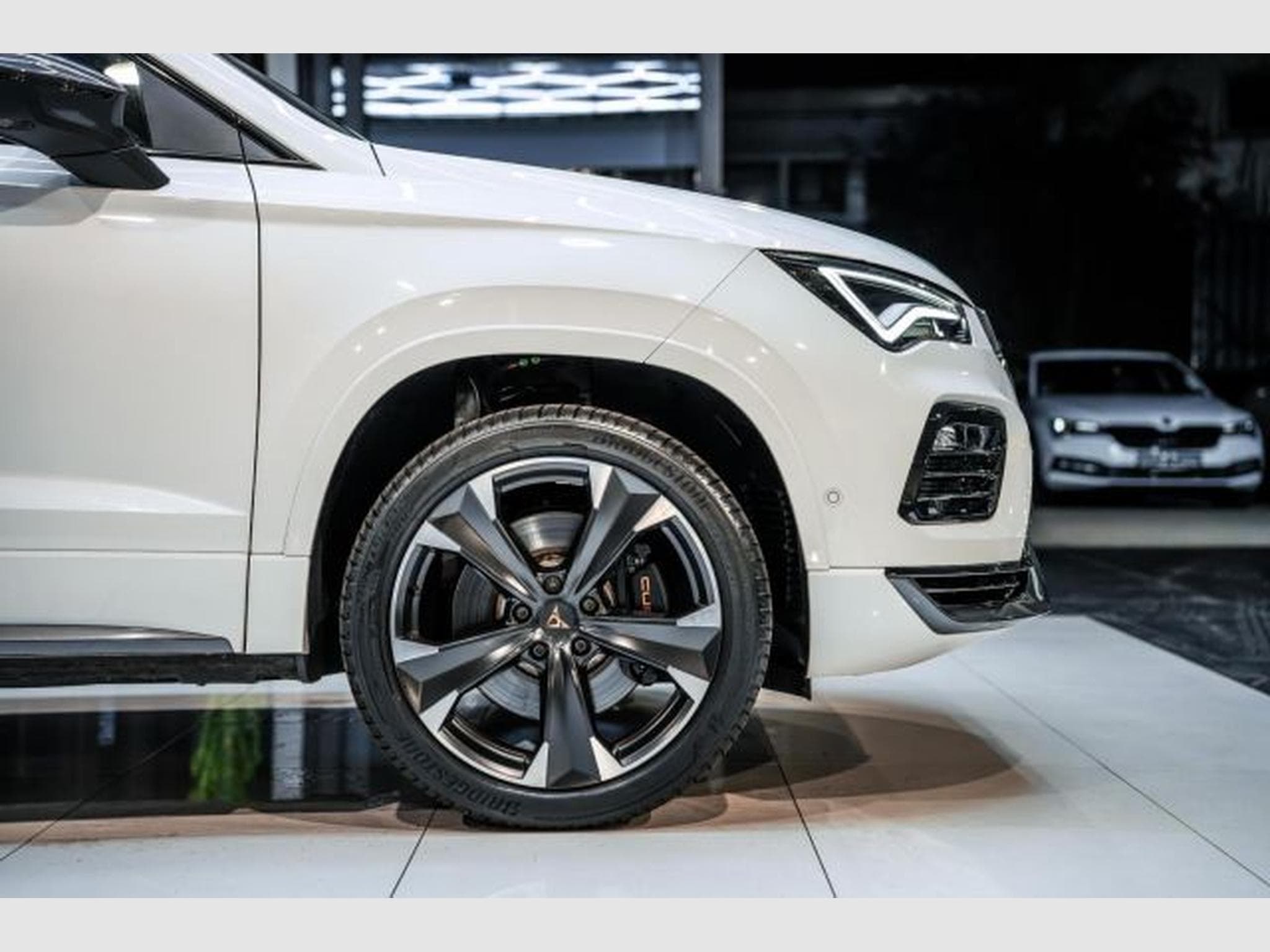 Cupra Ateca Ateca VZ 4D 2.0 TSI DSG NAVI LED 360 SHZ CarPlay (2023) - Foto 9