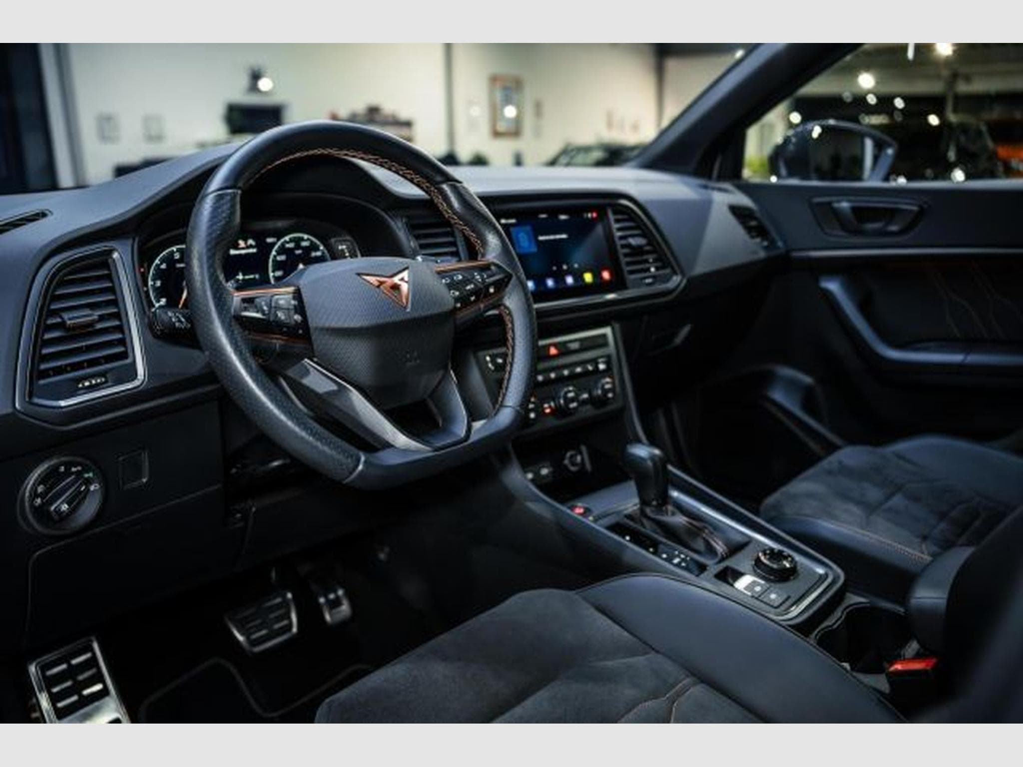 Cupra Ateca Ateca VZ 4D 2.0 TSI DSG NAVI LED 360 SHZ CarPlay (2023) - Foto 15
