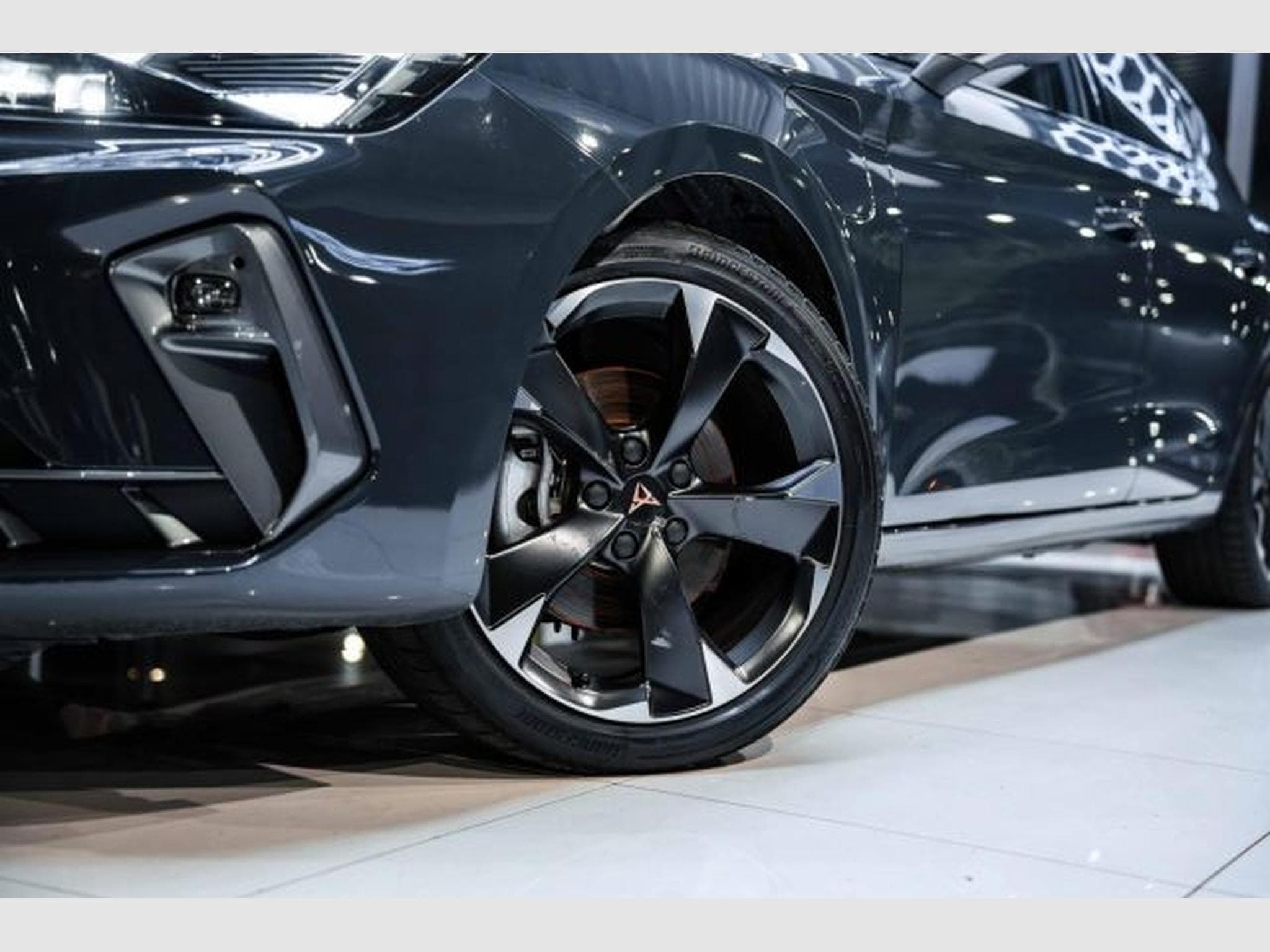 Cupra Leon Leon 1.5 TSI e-Hybrid DSG NAVI LED CarPlay Spur. (2025) - Foto 3