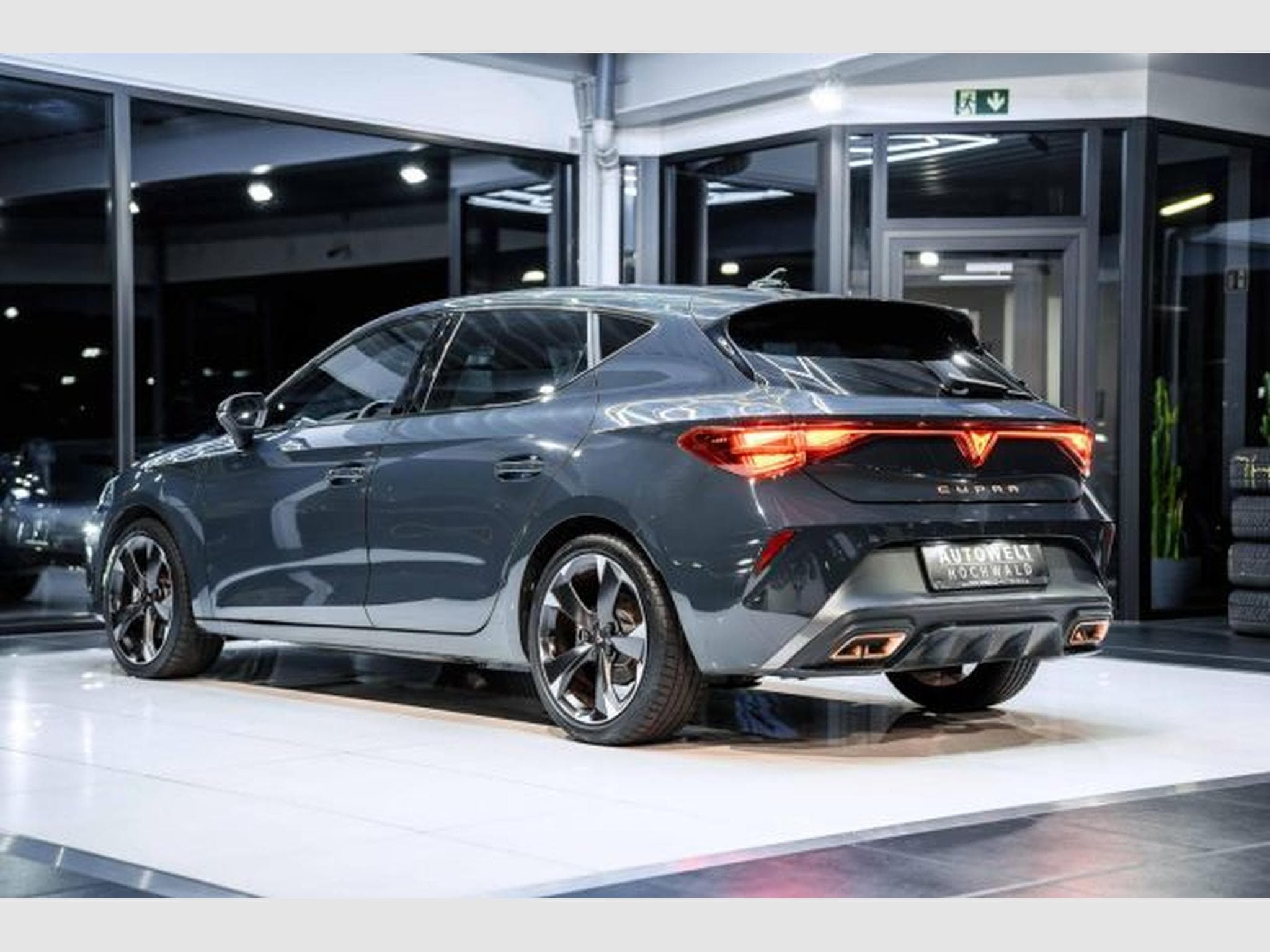 Cupra Leon Leon 1.5 TSI e-Hybrid DSG NAVI LED CarPlay Spur. (2025) - Foto 11