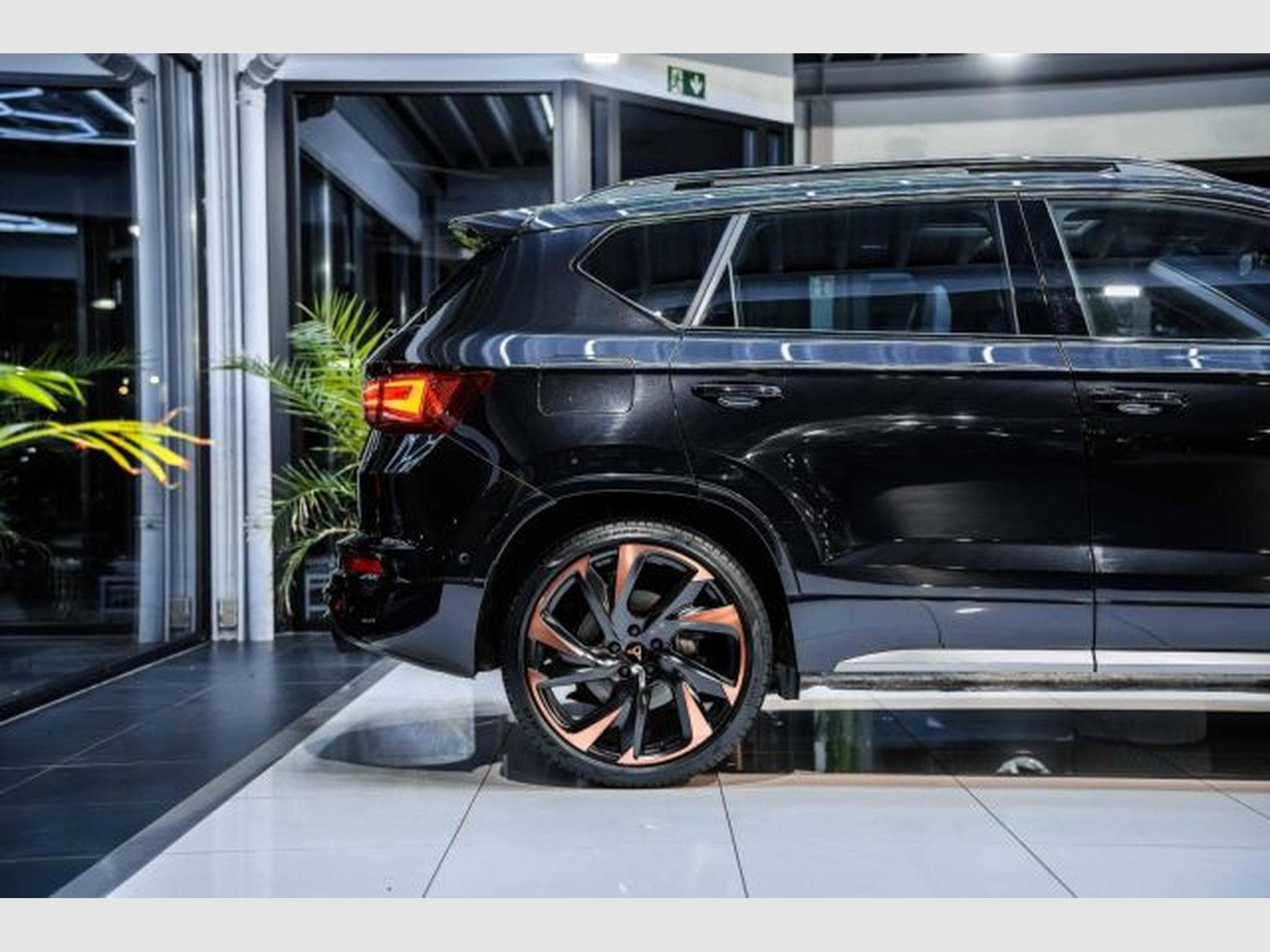 Cupra Ateca Ateca VZ 2.0 TSI DSG Tribe Ed. PANO Beats 20ZOLL (2024) - Photo 8
