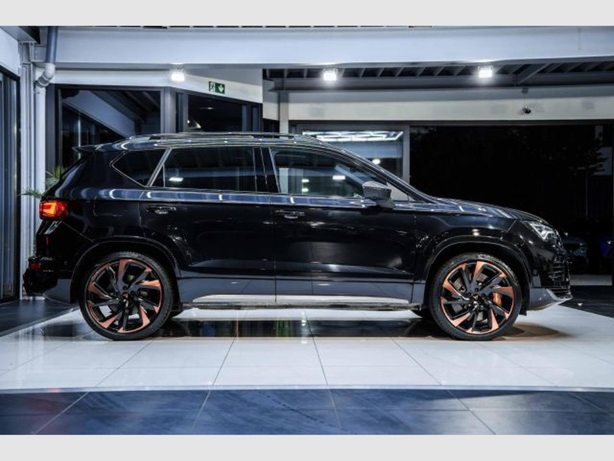 Cupra Ateca Ateca VZ 2.0 TSI DSG Tribe Ed. PANO Beats 20ZOLL (2024) - Photo 7