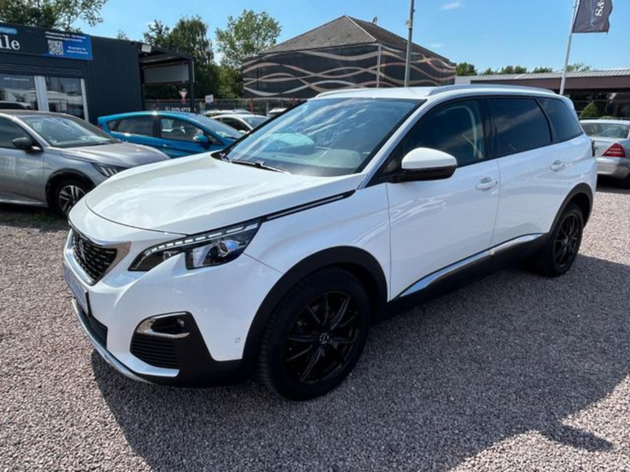 Peugeot 5008 5008 Allure 1.6 *7-Sitzer*Automatik*LED*Navi*Eu6 (2017) - Photo 1
