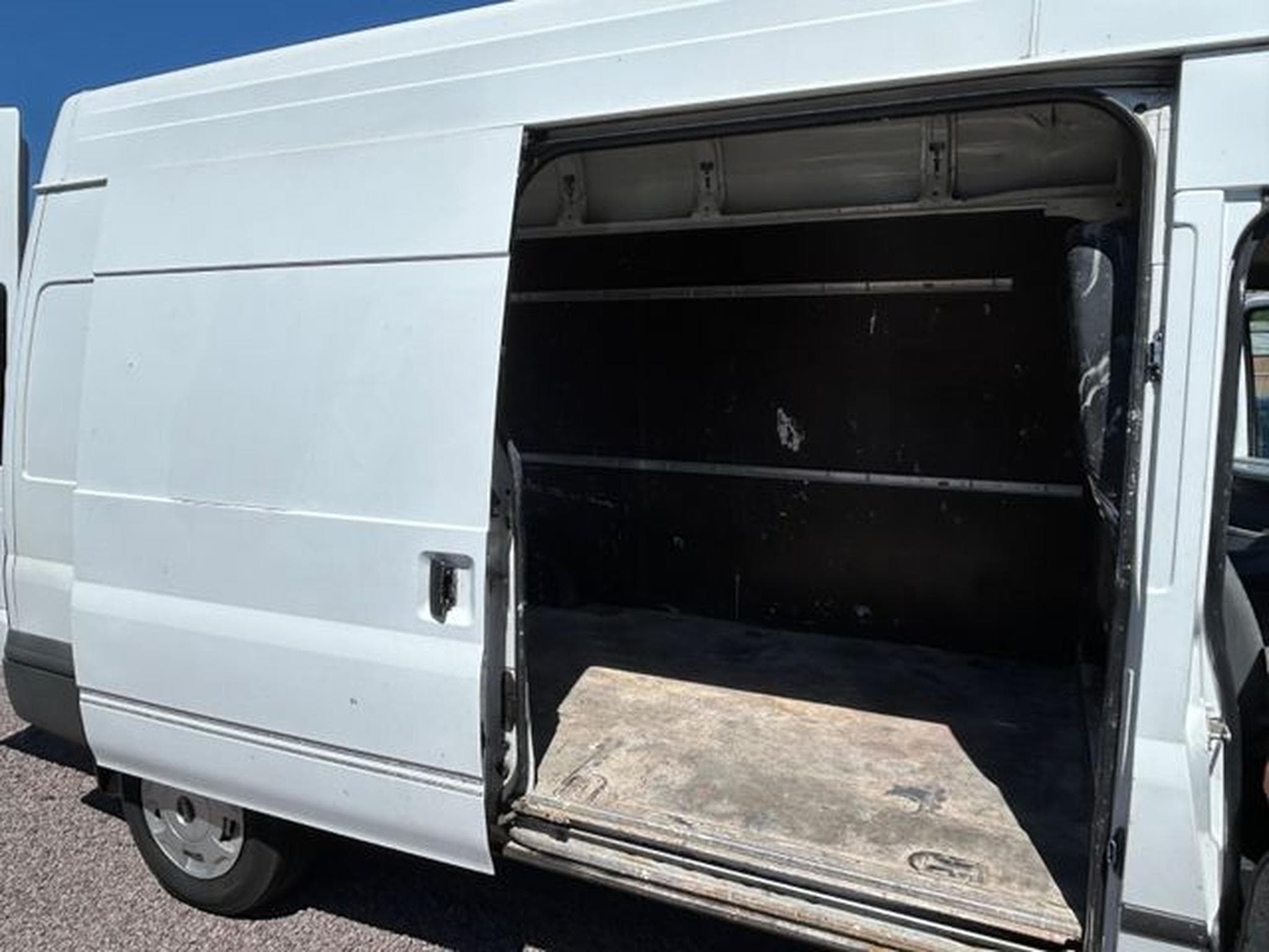 Ford Transit Transit Kasten FT 350 L LKW (2010) - Photo 2