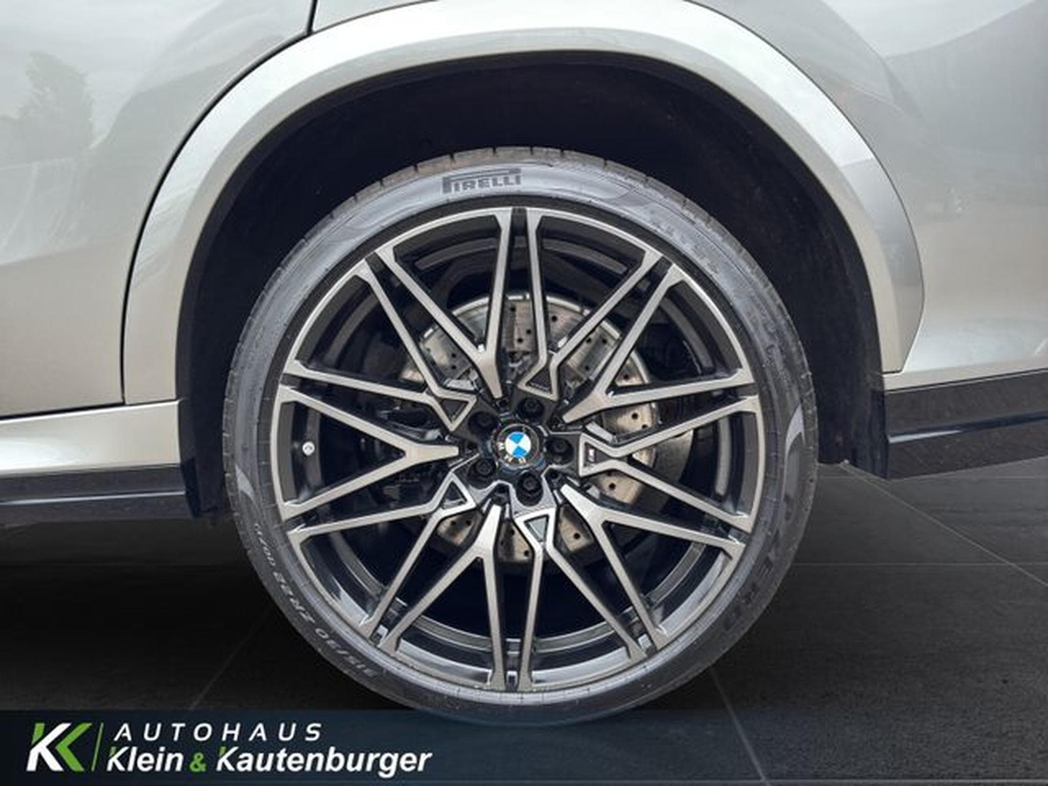 BMW X6M X6 M XDrive COMPETITION+AHK+SOFT-CLOSE +TV+KAMER (2021) - Photo 10