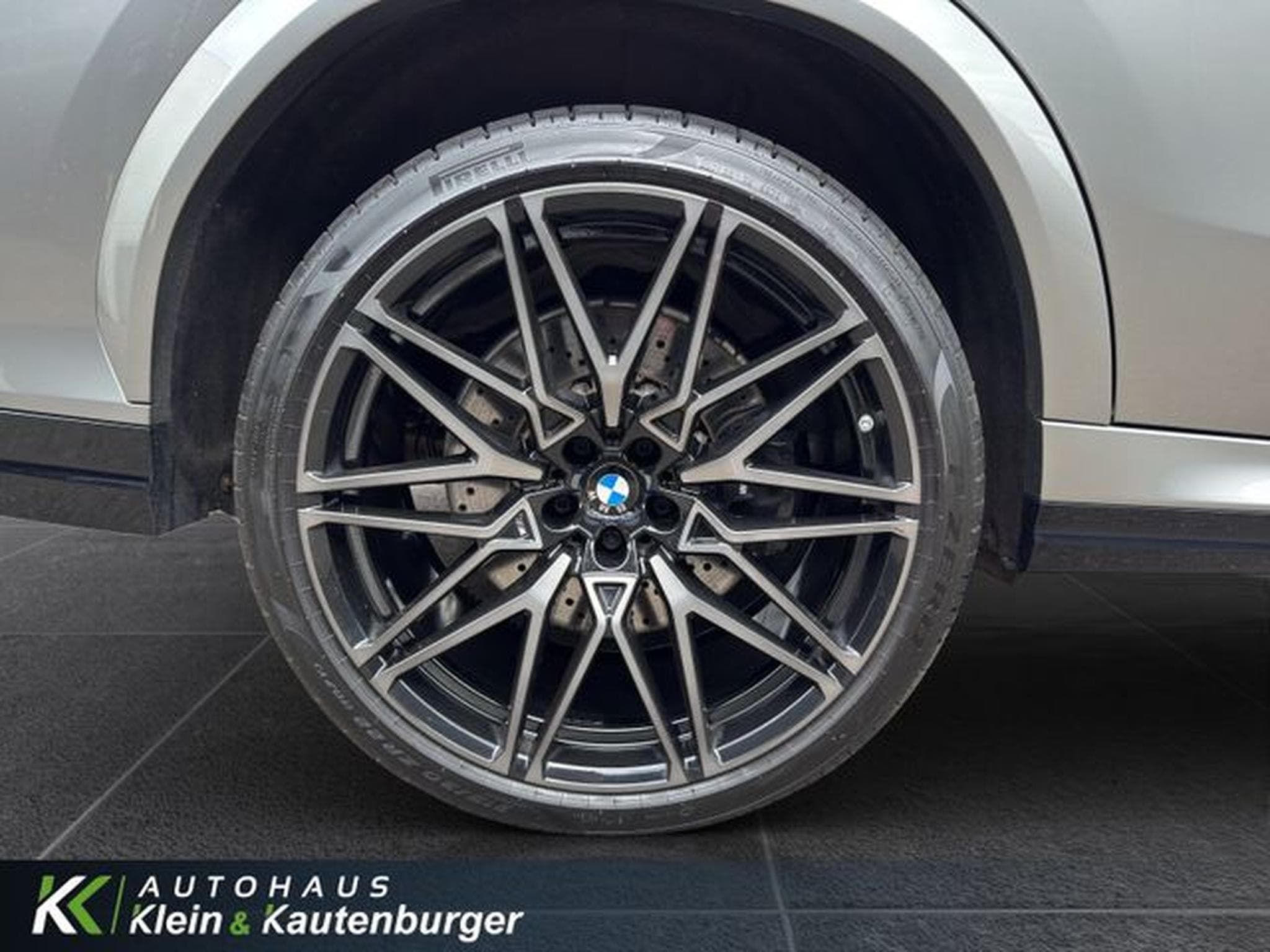 BMW X6M X6 M XDrive COMPETITION+AHK+SOFT-CLOSE +TV+KAMER (2021) - Photo 11