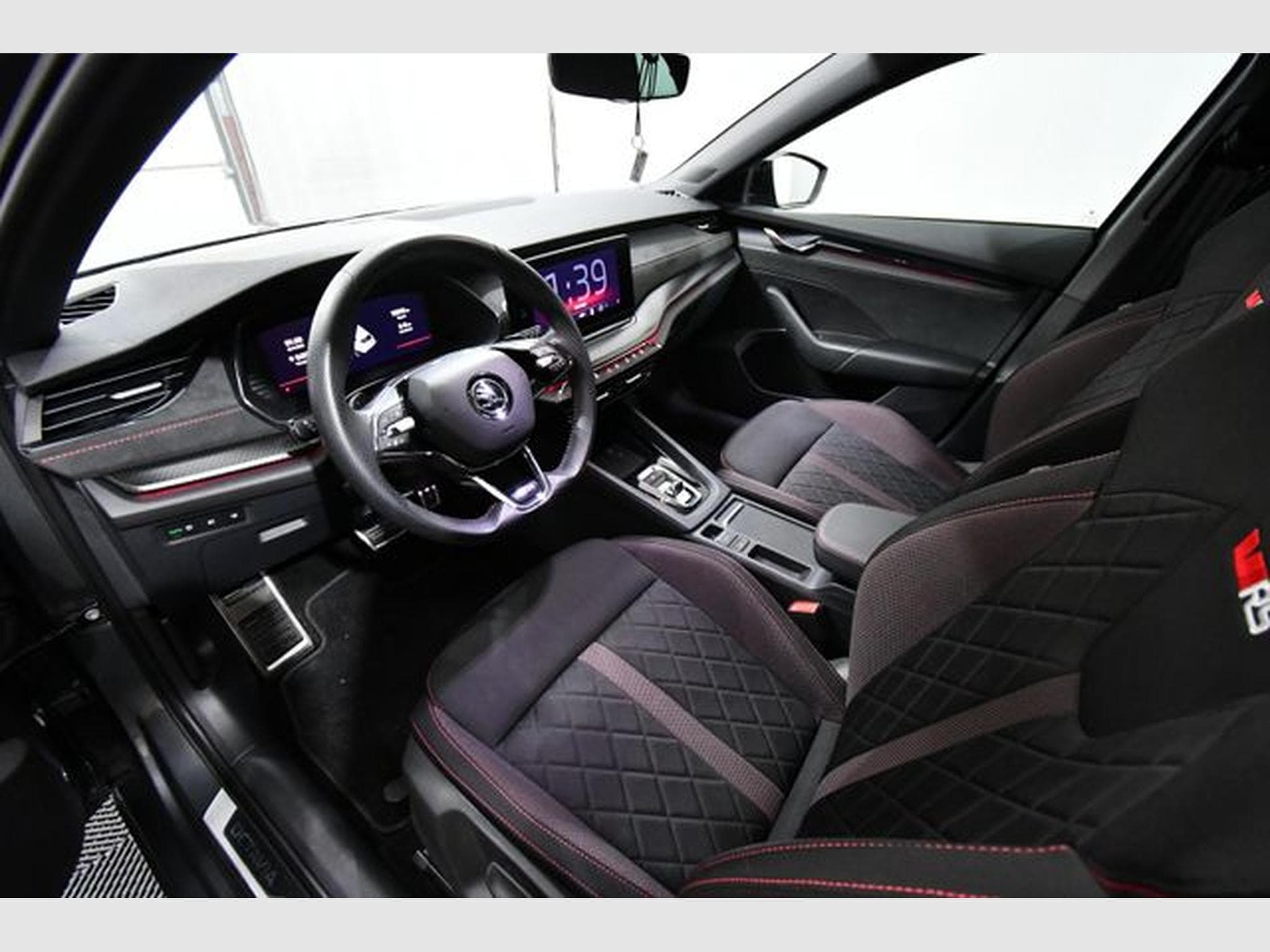 Skoda Octavia Octavia Combi Diesel IV 2.0 TDI DSG 4x4 RS, Navi (2024) - Foto 5