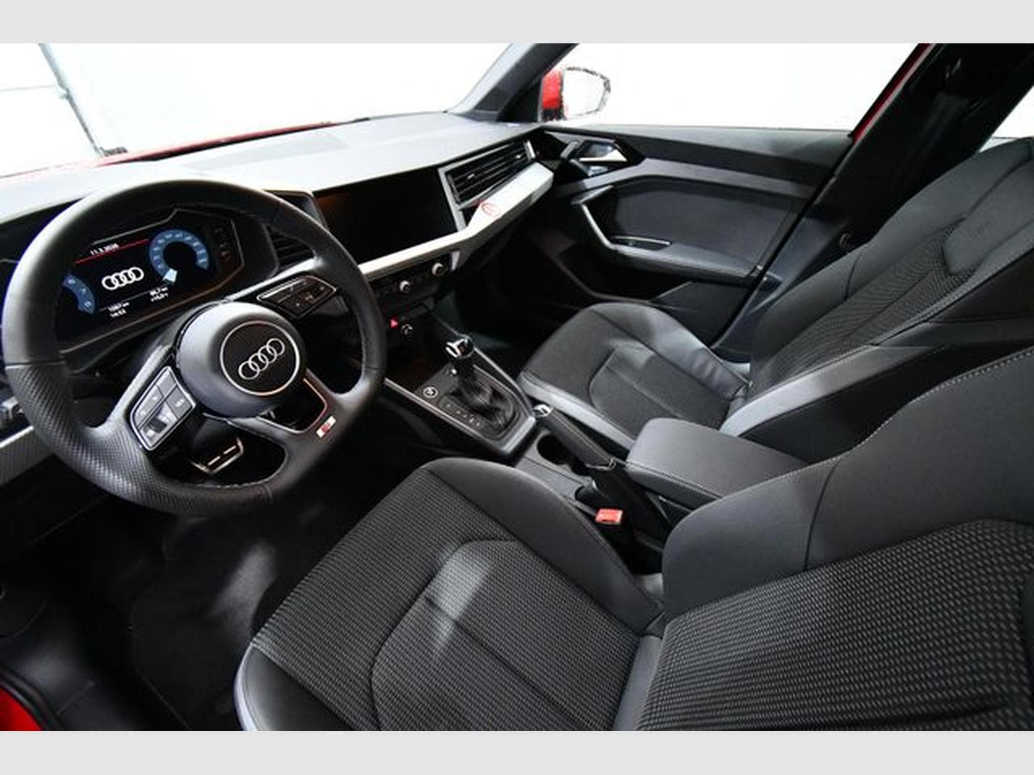 Audi A1 A1 Sportback 35 TFSI S line, Navi-Vorb., 17", PD (2025) - Foto 6