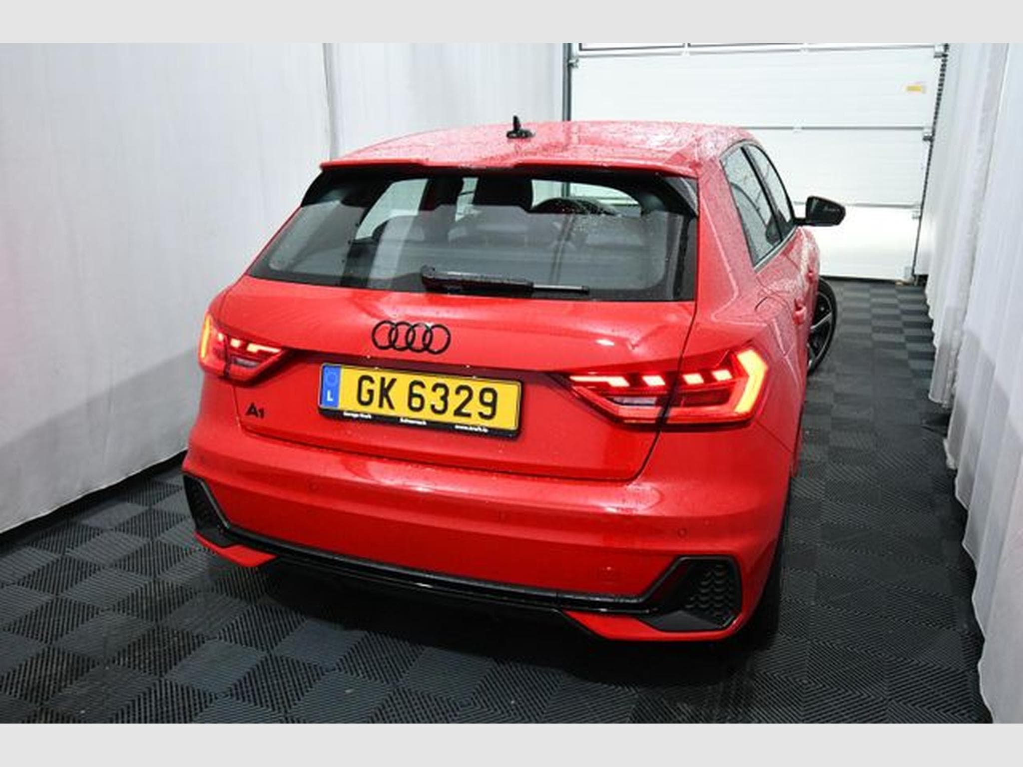 Audi A1 A1 Sportback 35 TFSI S line, Navi-Vorb., 17", PD (2025) - Foto 4