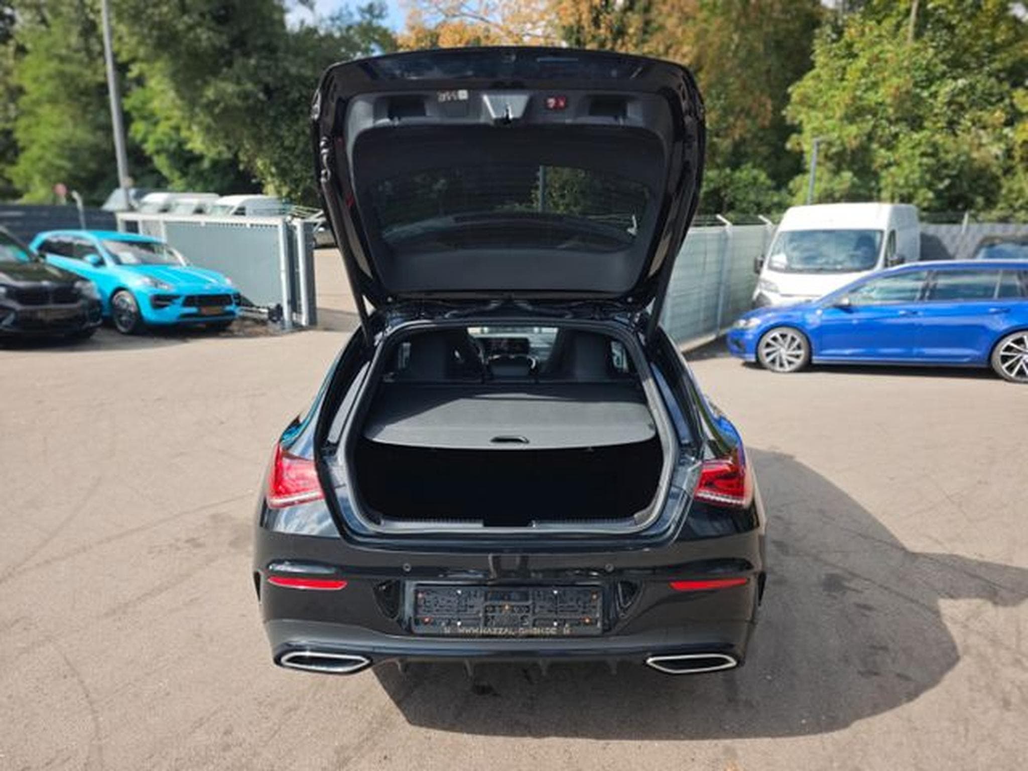 Mercedes CLA 200 CLA 200 SHOOTING BRAKE*AMG-LINE*PANO*360 VIEW* (2023) - Foto 9