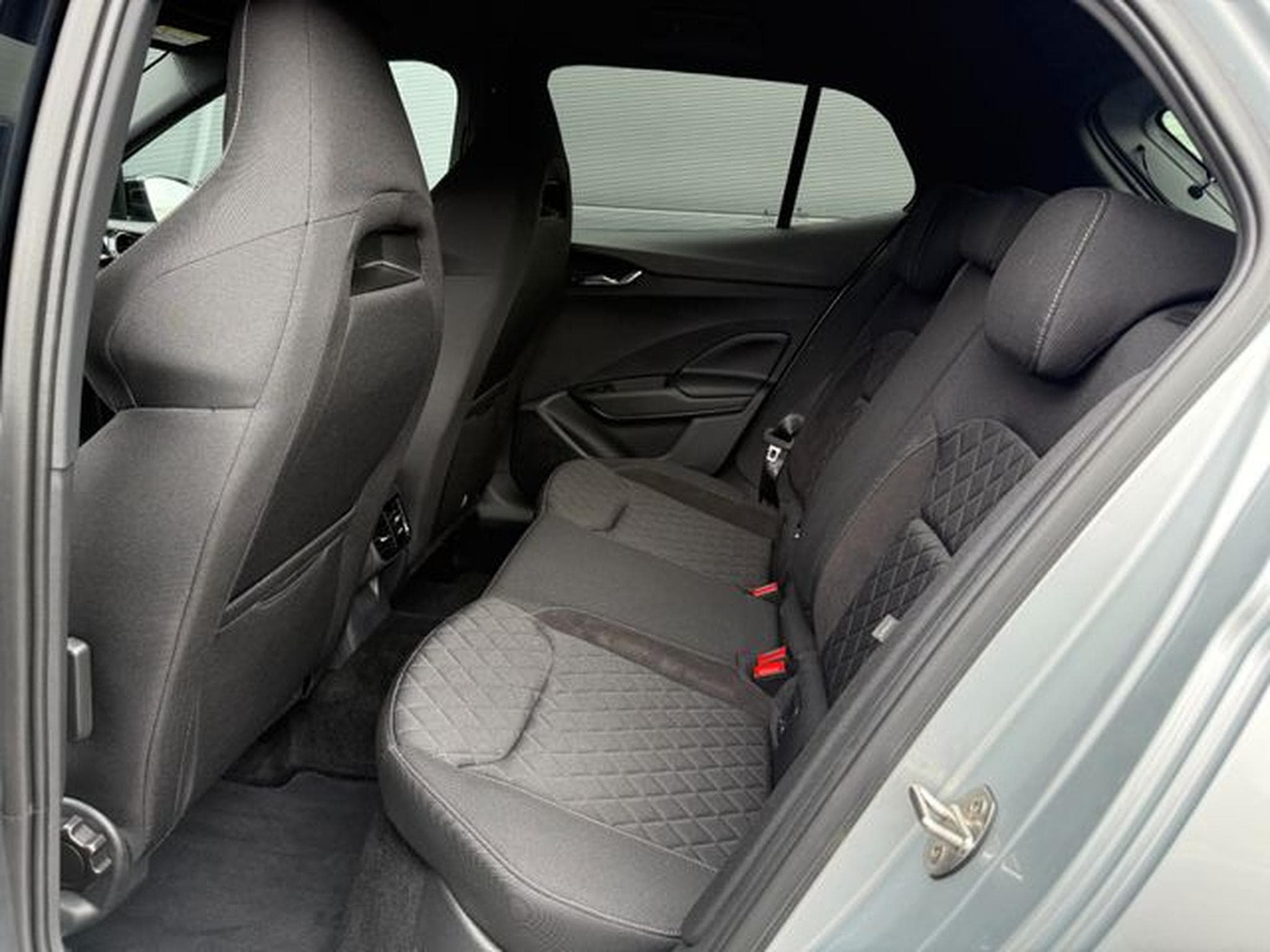 Skoda Fabia Fabia Monte Carlo DSG Navi Key 16"Kamera Shz (2025) - Foto 11