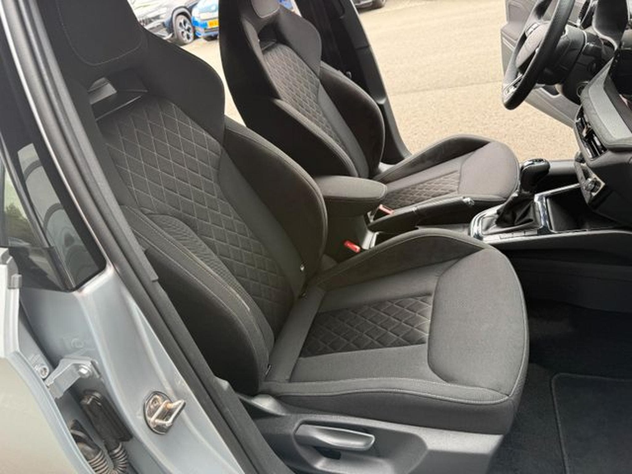 Skoda Fabia Fabia Monte Carlo DSG Navi Key 16"Kamera Shz (2025) - Foto 14