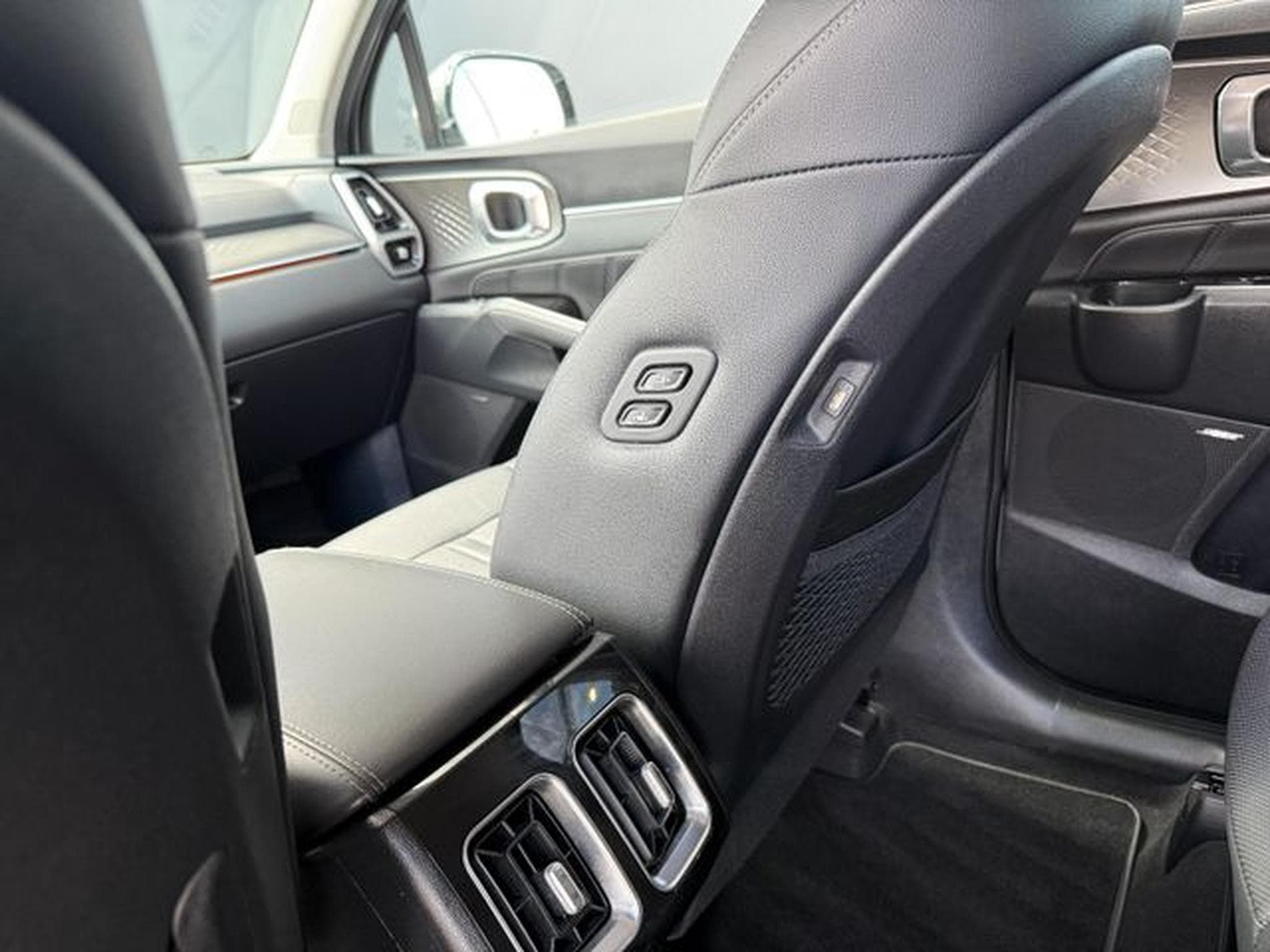 Kia Sorento Sorento 2,2CRDi Spirit 4WD Bose AHK Sitzlüftung (2023) - Foto 12