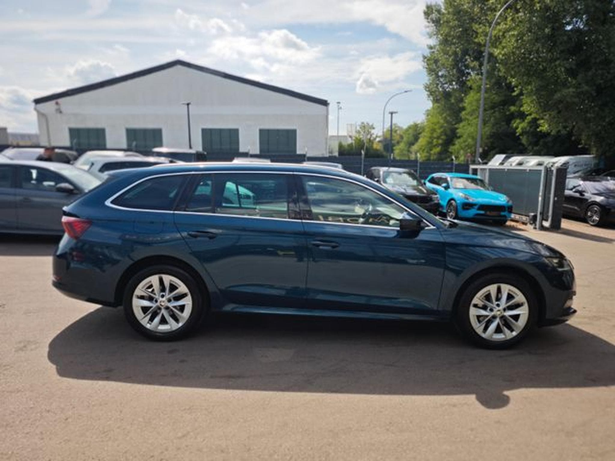 Skoda Octavia OCTAVIA*PANORAMA*APPLE CAR*NAVI*SHZ*VIRTUAL* (2023) - Foto 14