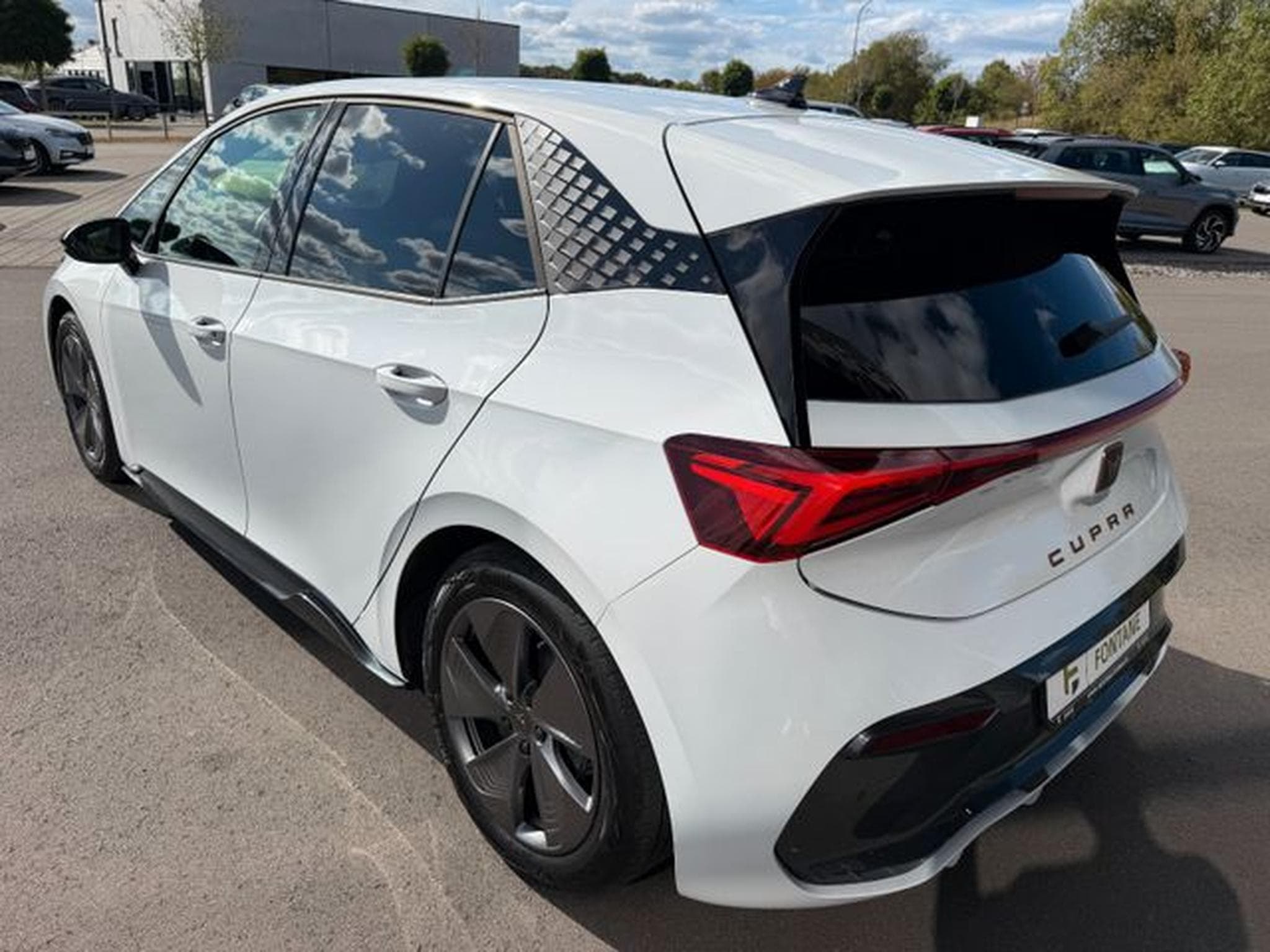 Cupra Born Born 150kW 58kWh Key Navi Kamera Full-Link (2023) - Foto 9