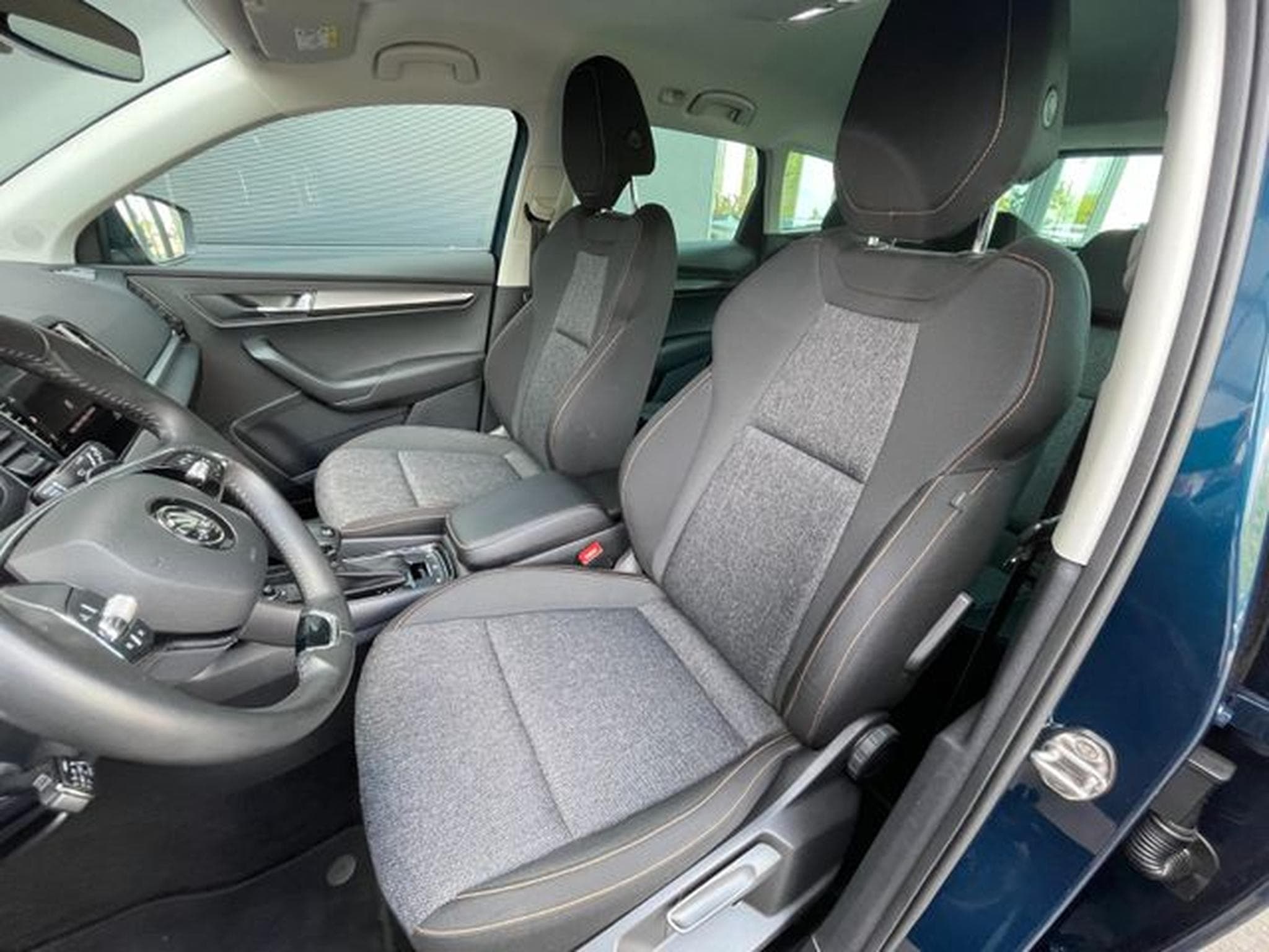 Skoda Karoq Karoq 1,5TSi DSG Clever AHK Kamera Keyless Sitz (2022) - Foto 10
