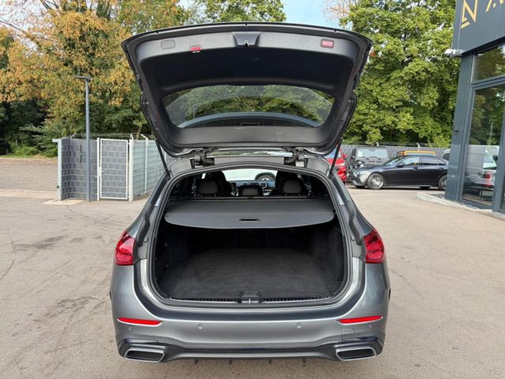 Mercedes C 200 C 200 T *AMG-LINE*NIGHT*DIGITAL-LIGHT*19 ZOLL* (2021) - Foto 11