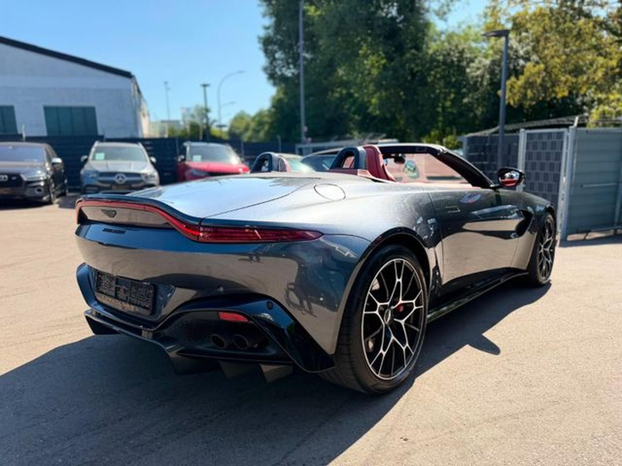 Aston-Martin V8 Vantage V8 VANTAGE 4.0 V8 ROADSTER*UNFALLFREI*LED*360°* (2021) - Foto 8