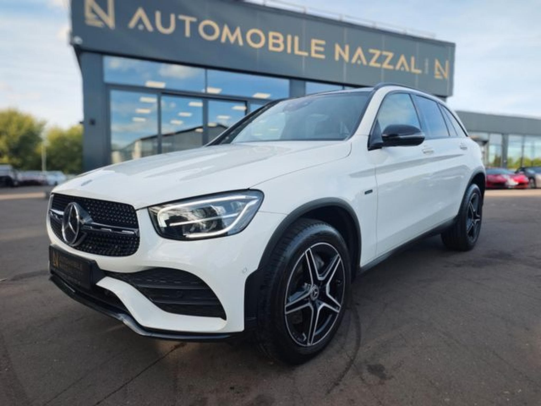 Mercedes GLC 300 GLC 300 DE*AMG LINE*NIGHT PAKET*PANORAMA* (2020) - Foto 2