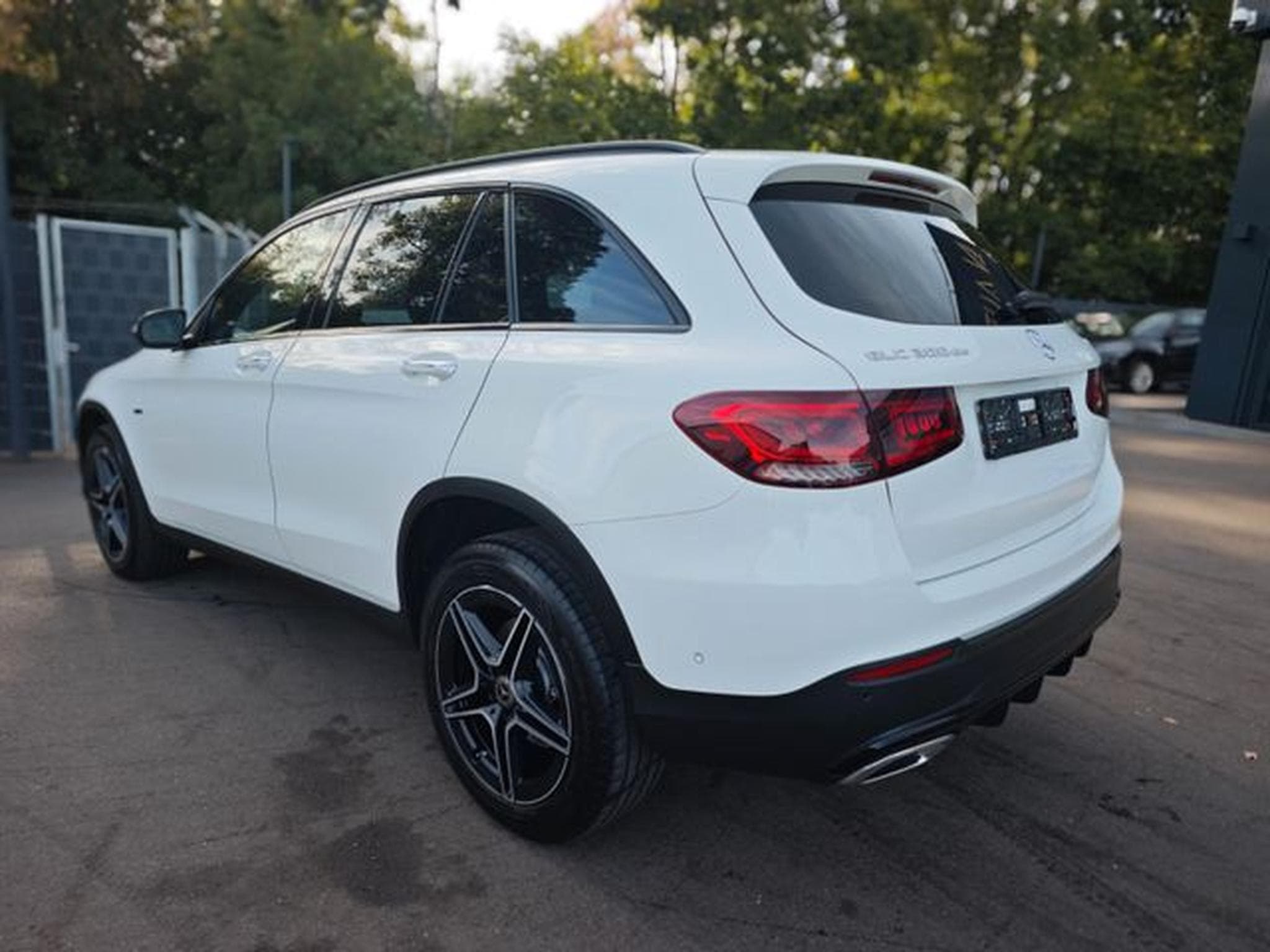 Mercedes GLC 300 GLC 300 DE*AMG LINE*NIGHT PAKET*PANORAMA* (2020) - Foto 7