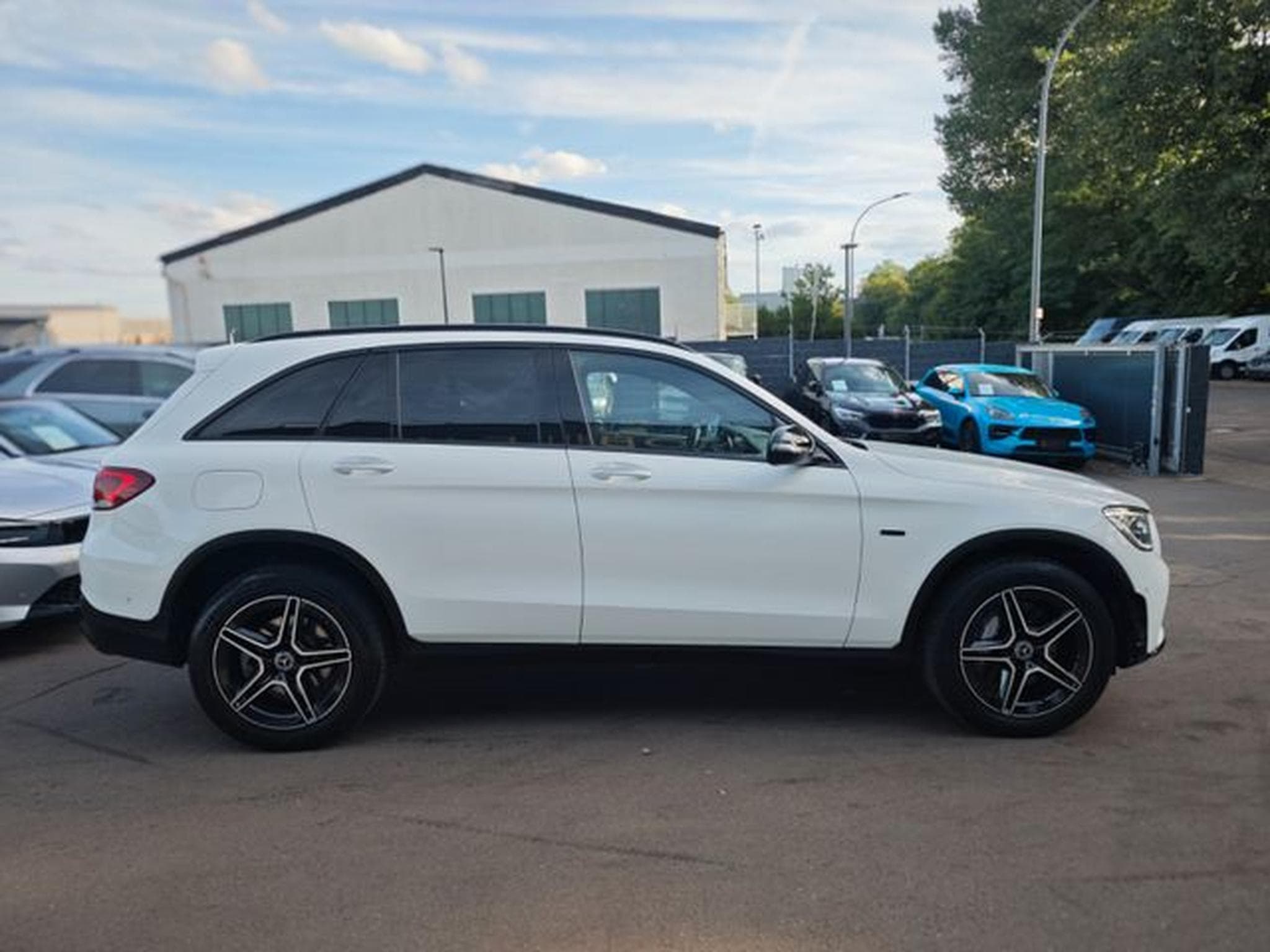 Mercedes GLC 300 GLC 300 DE*AMG LINE*NIGHT PAKET*PANORAMA* (2020) - Foto 14