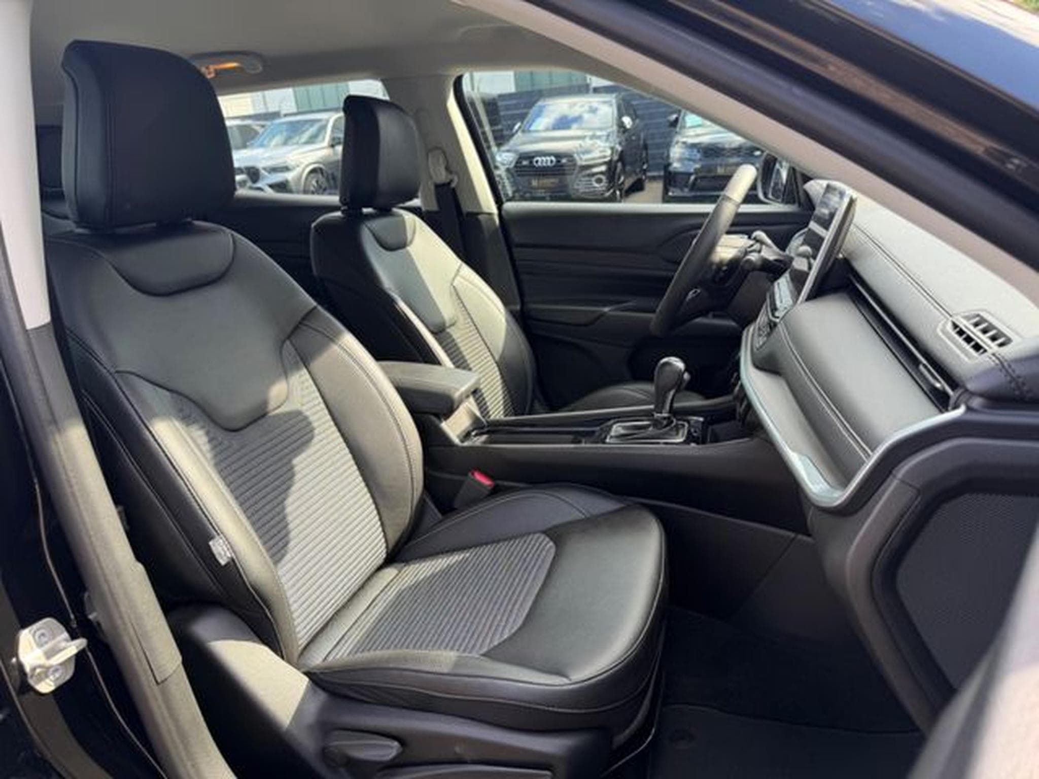 Jeep Compass COMPASS HIGH ALTITUDE*AUT*2.HAND*KAMERA*LED* (2024) - Photo 15