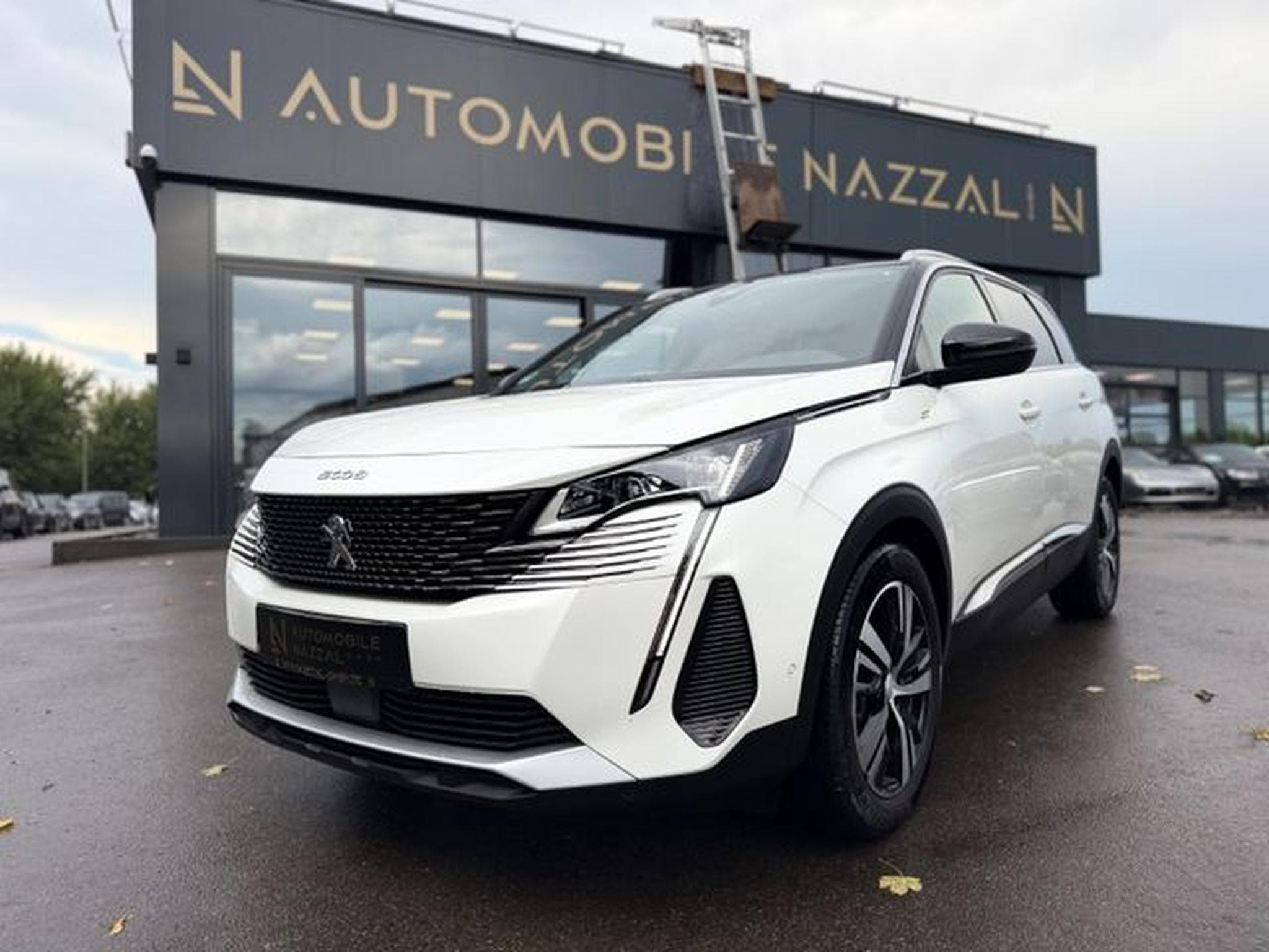 Peugeot 5008 5008 GT *AUT*7 SITZE*PANO*LED*TEILLEDER*KAM*NAVI (2024) - Photo 2