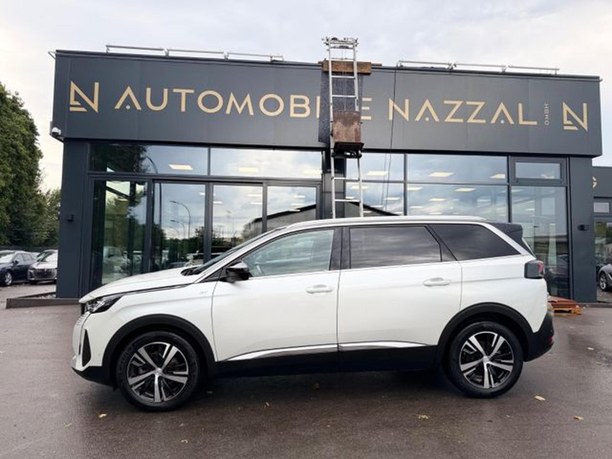 Peugeot 5008 5008 GT *AUT*7 SITZE*PANO*LED*TEILLEDER*KAM*NAVI (2024) - Photo 11