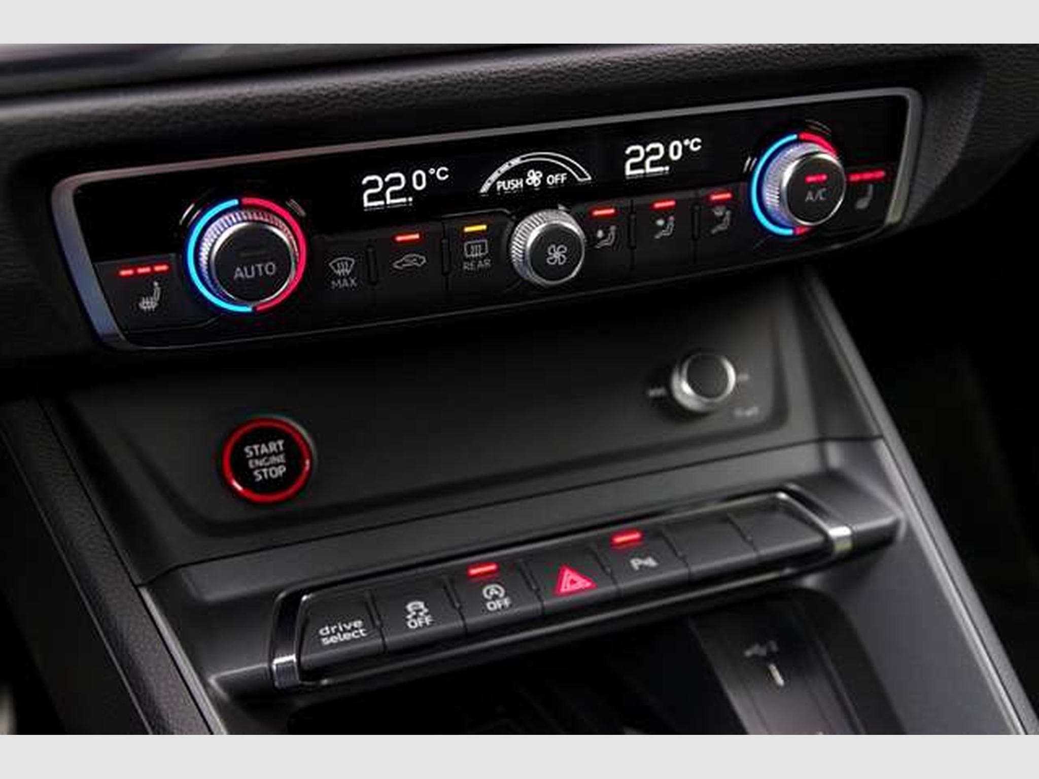 Audi RSQ3 RS Q3 Sportback quattro*RS-Sportsitze,AHK,Pano* (2021) - Photo 14