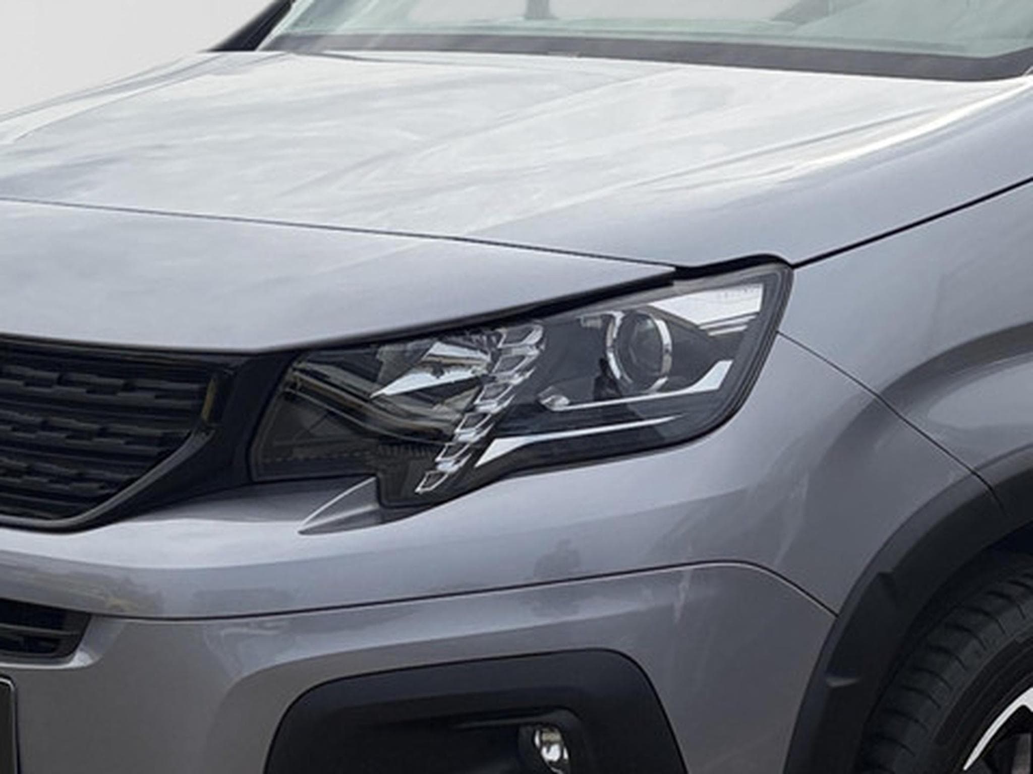 Peugeot Rifter 1.5 BlueHDi 130 EAT8 S/S GT Line (2020) - Foto 9