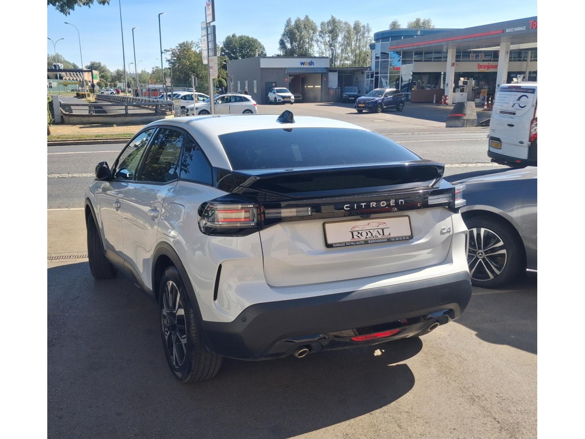 Citroën C4 1.2 PURETECH 130CH BOITE AUTO 8 (2025) - Photo 3