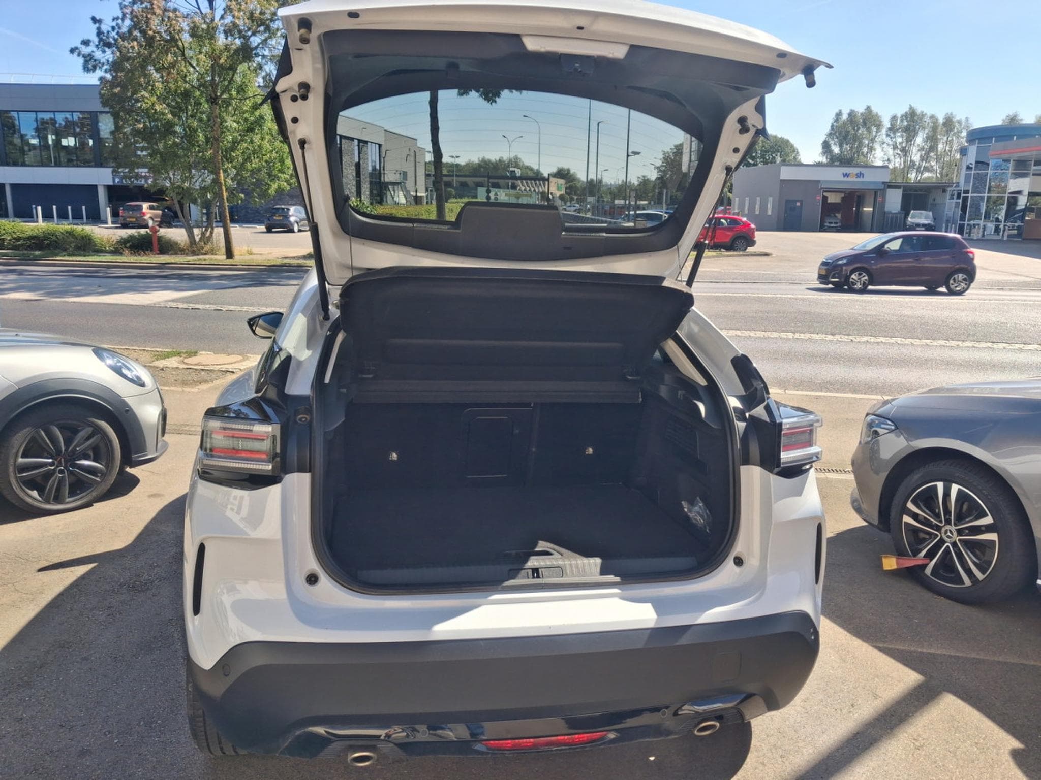 Citroën C4 1.2 PURETECH 130CH BOITE AUTO 8 (2025) - Photo 5