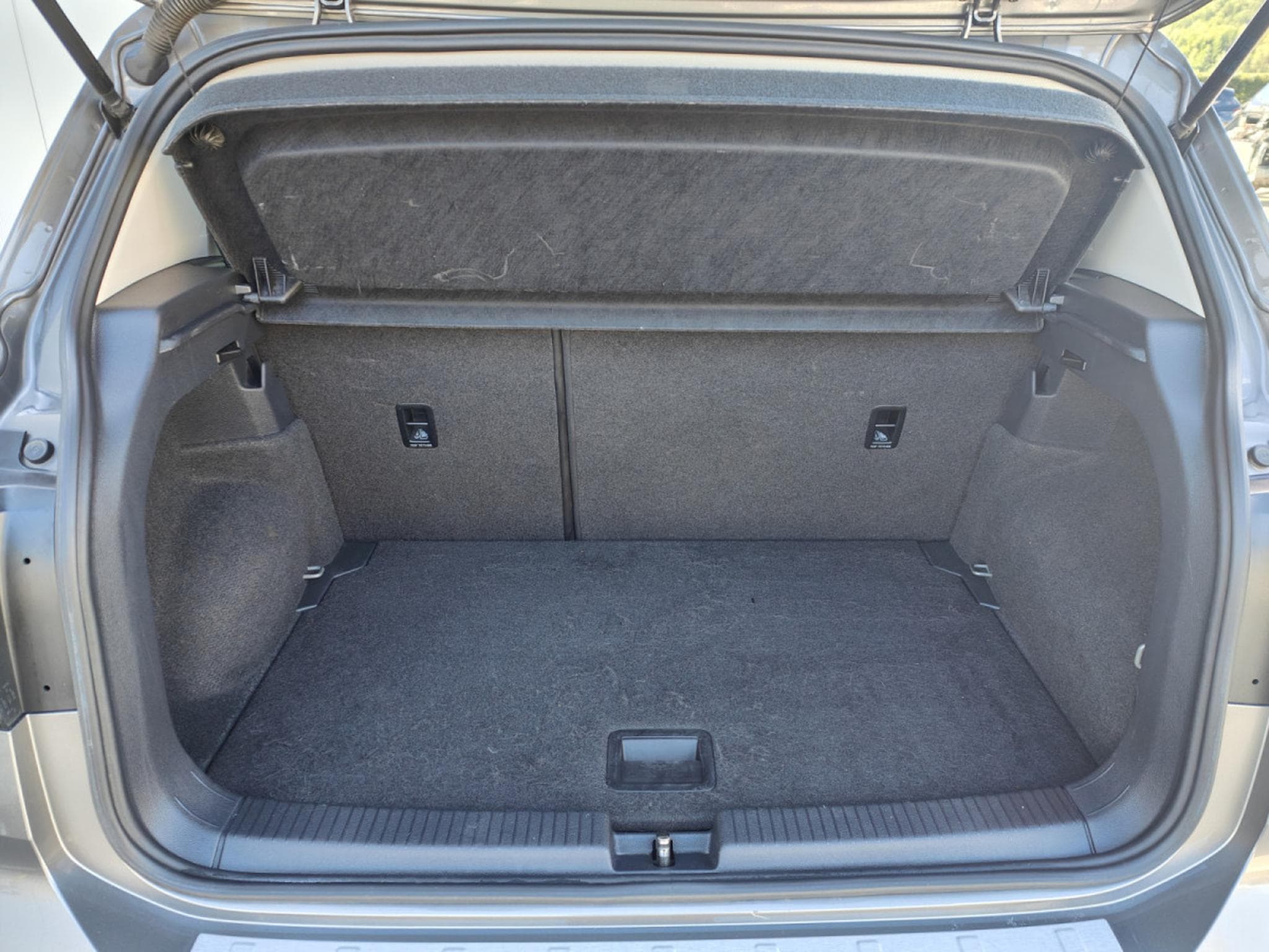 VW T-Cross 1.0 TSI DSG CLIM SIEGES CHAUFF BLUETOOTH (2019) - Photo 9