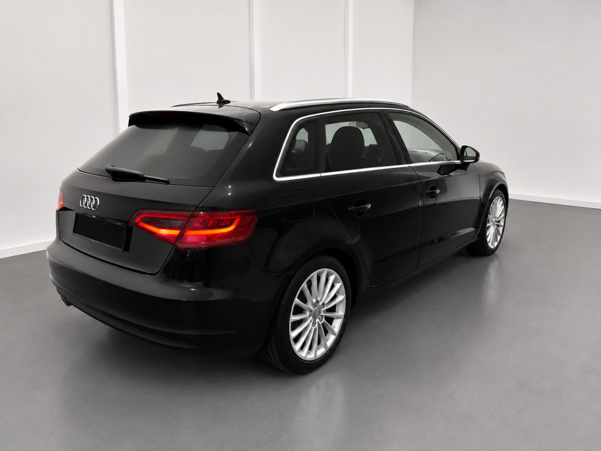 Audi A3 2.0 Tdi 150 Sportback Ambition Xenon Navi (2013) - Photo 3