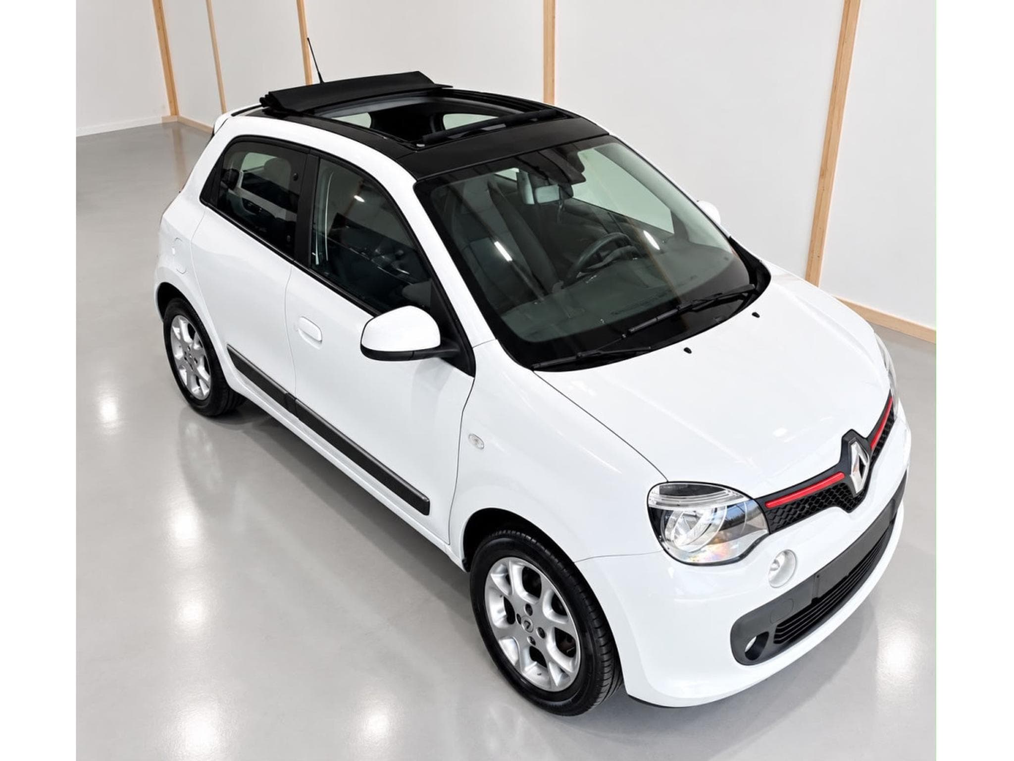 Renault Twingo 1.0 SCe Energy Pano Clim PDC (2015) - Photo 2