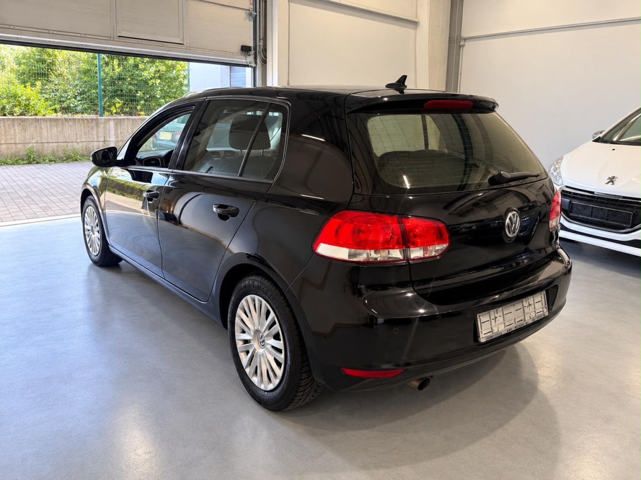 VW Golf 1.6 Tdi 105 BlueMotion (2011) - Photo 4