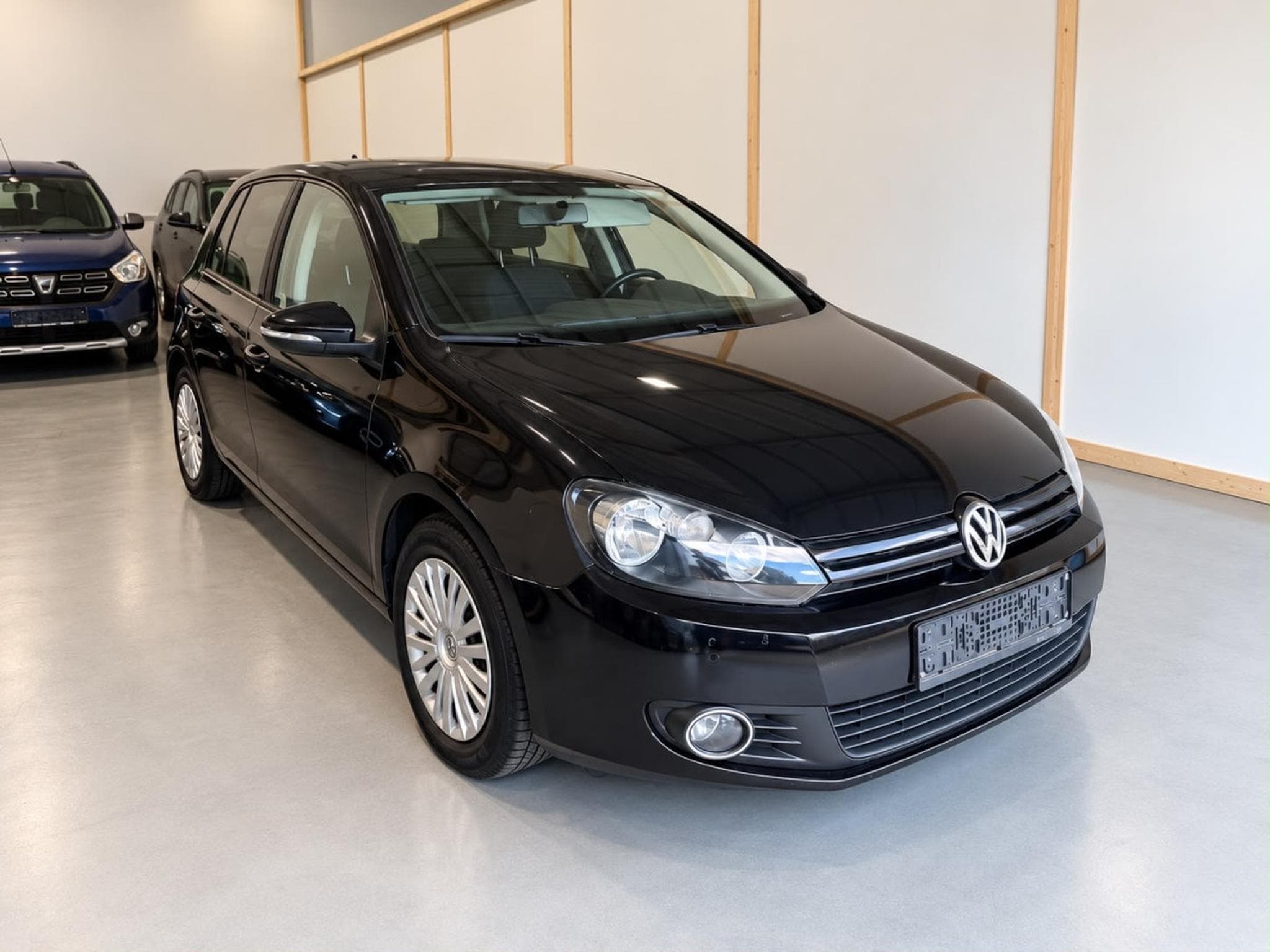 VW Golf 1.6 Tdi 105 BlueMotion (2011) - Photo 2