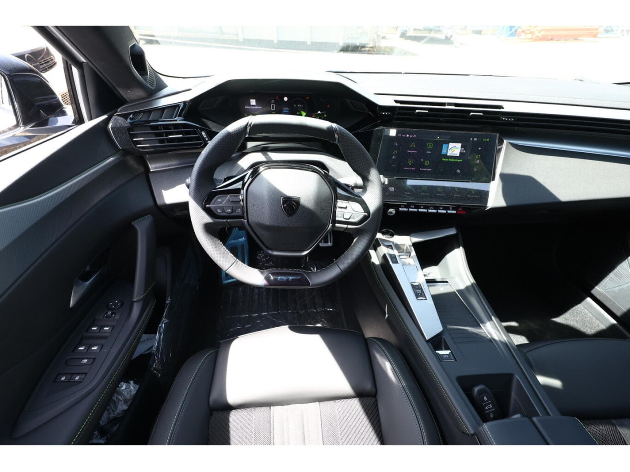 Peugeot 308 1.2  Hybrid e-DSC6 136 GT (2026) - Photo 6