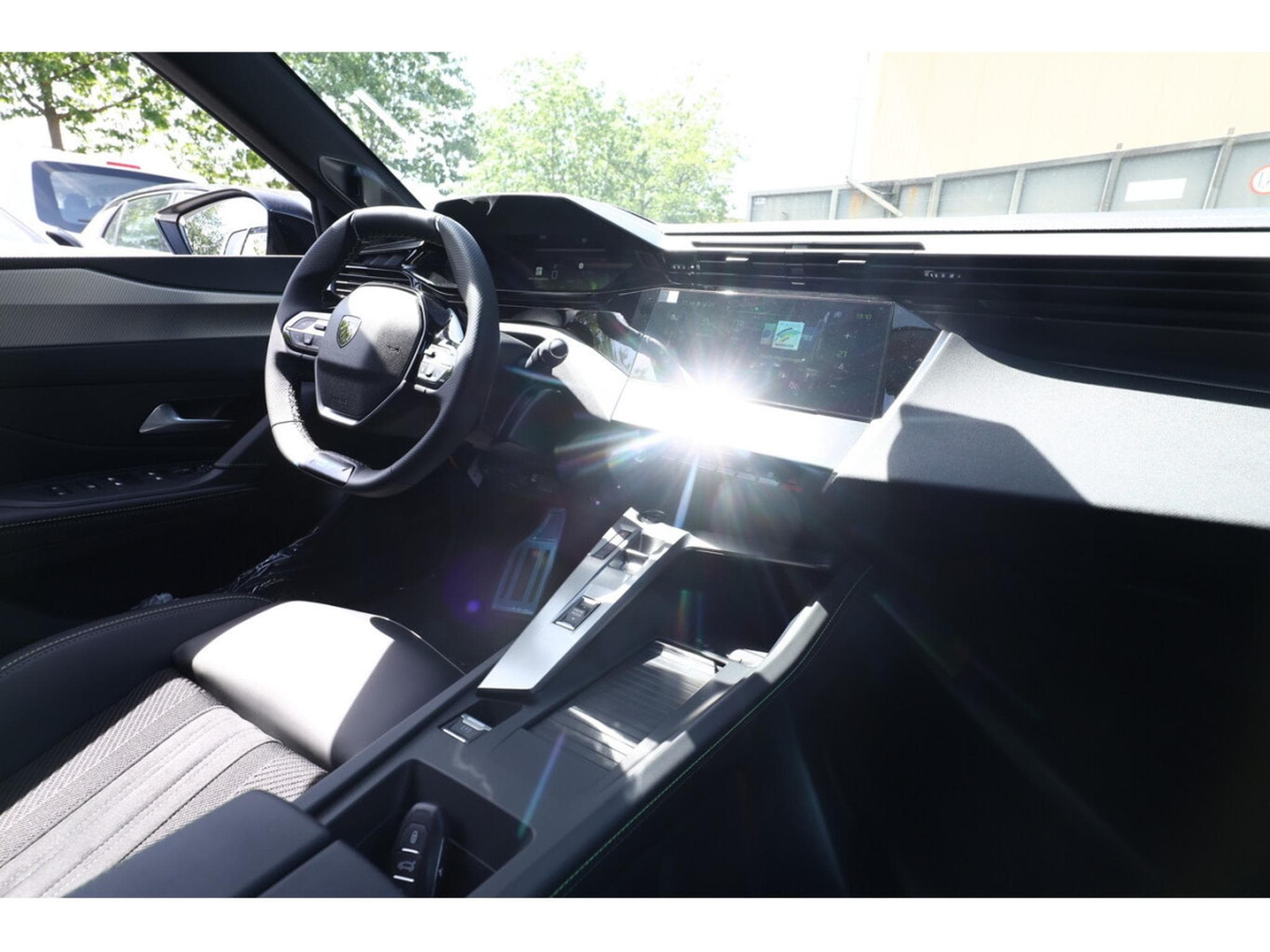 Peugeot 308 1.2  Hybrid e-DSC6 136 GT (2026) - Photo 10