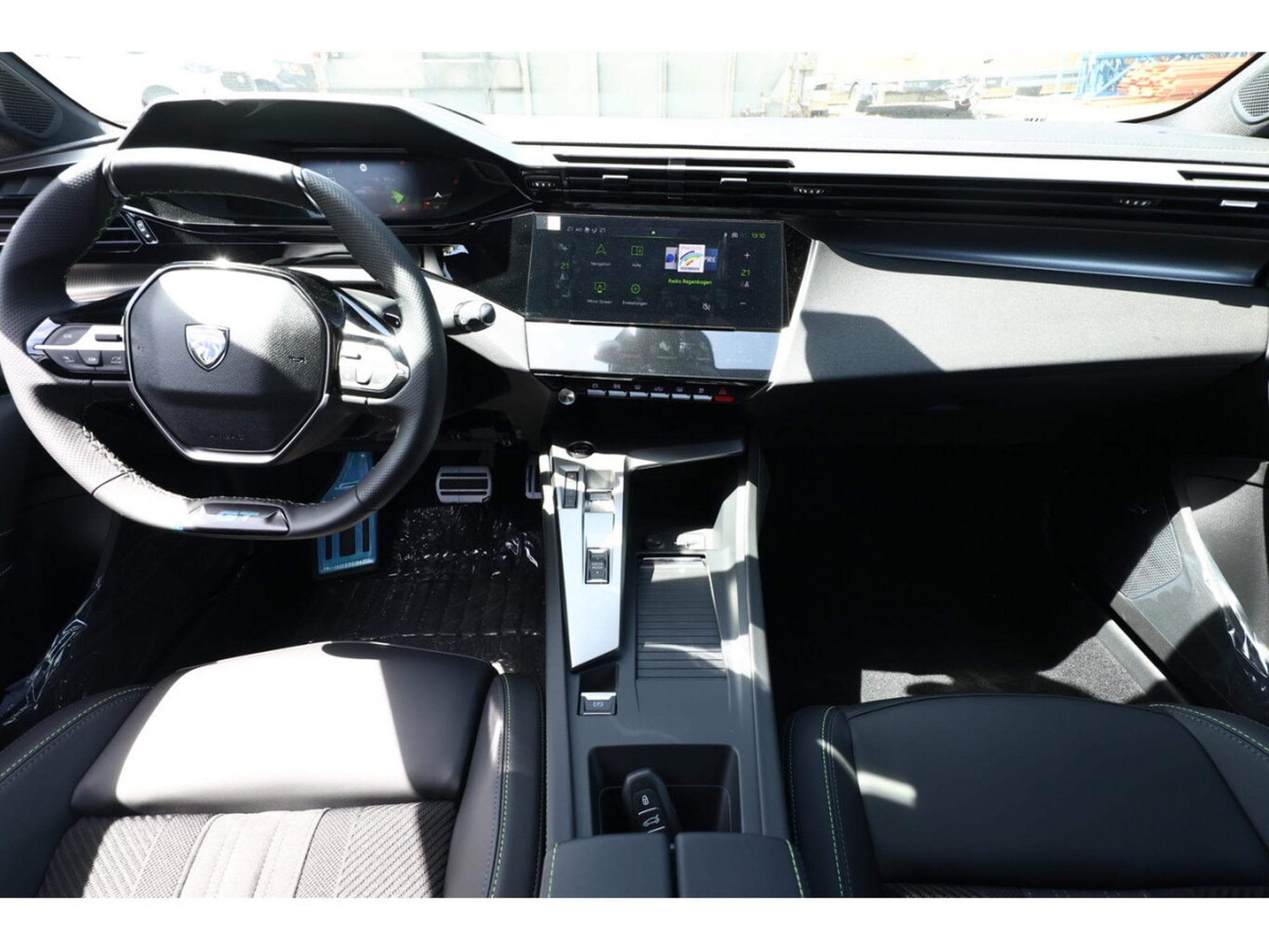 Peugeot 308 1.2  Hybrid e-DSC6 136 GT (2026) - Photo 9