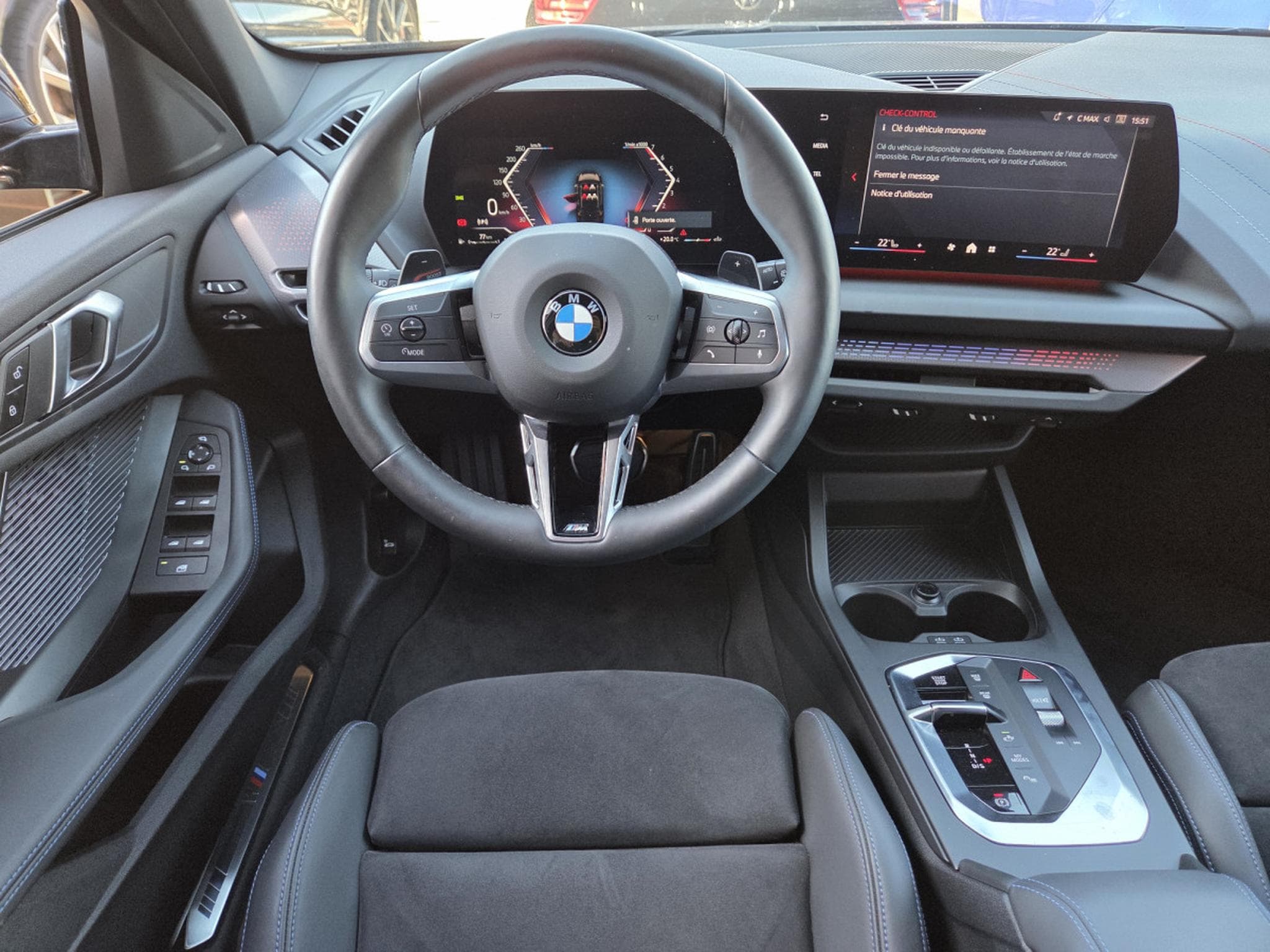 BMW 120 i M SPORT AUTO. 156cv thermique + 14cv elect. (2025) - Photo 11