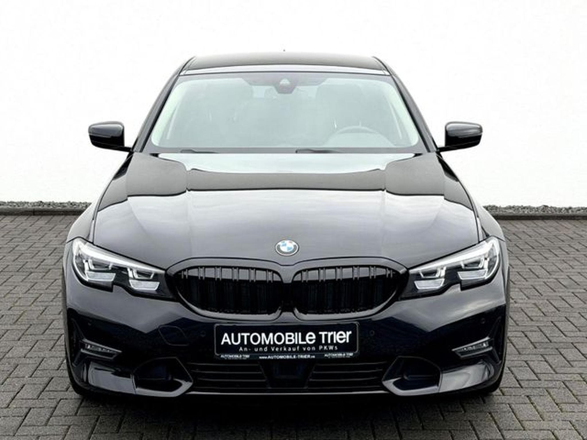 BMW 320 320i Sport Line /NAVI/LED/SHADOW LINE/GARANTIE/ (2021) - Photo 2