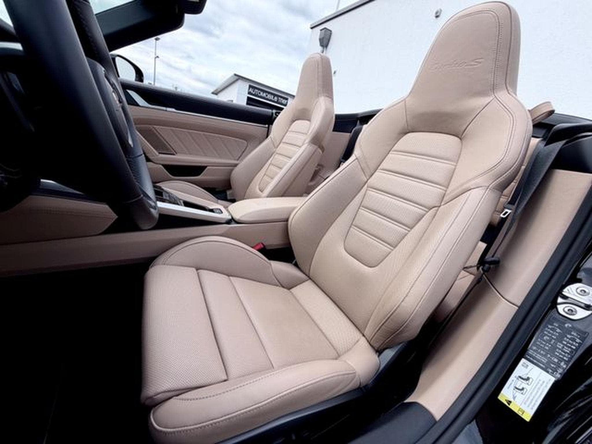 Porsche 911 911 Turbo S Cabriolet/LIFT/KERAMIK/BOSE/GARANTIE (2024) - Photo 10