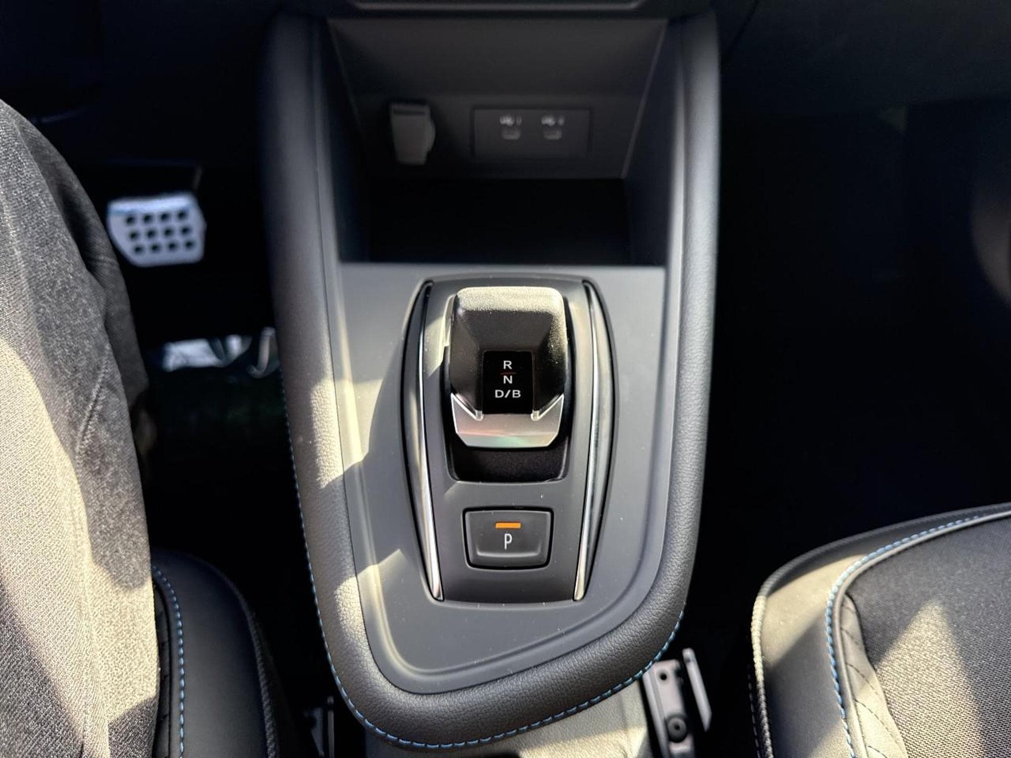 Renault SYMBIOZ 1.8 E-TECH FULL HYBRID 160 ESPRIT ALPINE (2026) - Photo 19