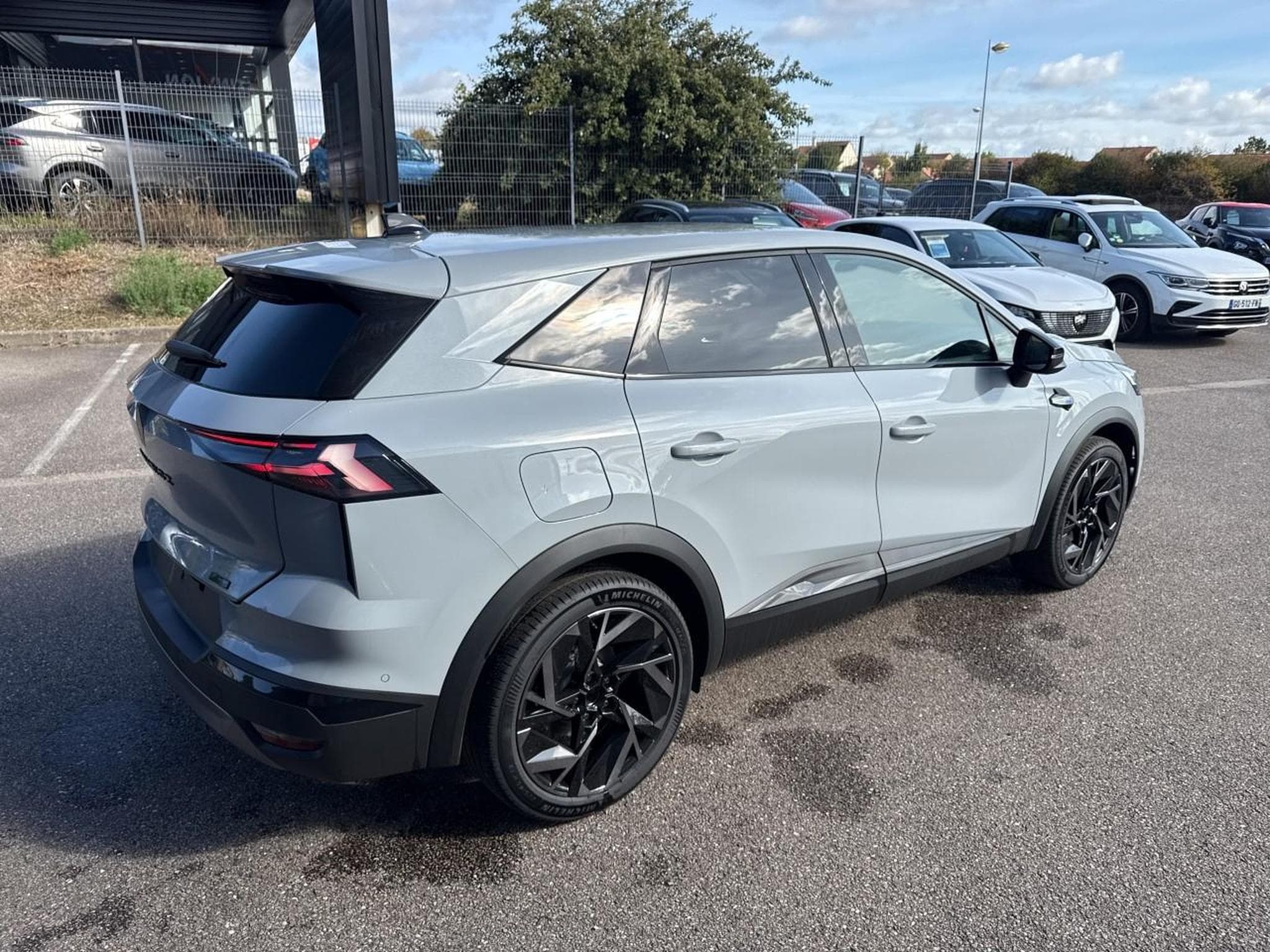 Renault SYMBIOZ 1.8 E-TECH FULL HYBRID 160 ESPRIT ALPINE (2026) - Photo 5
