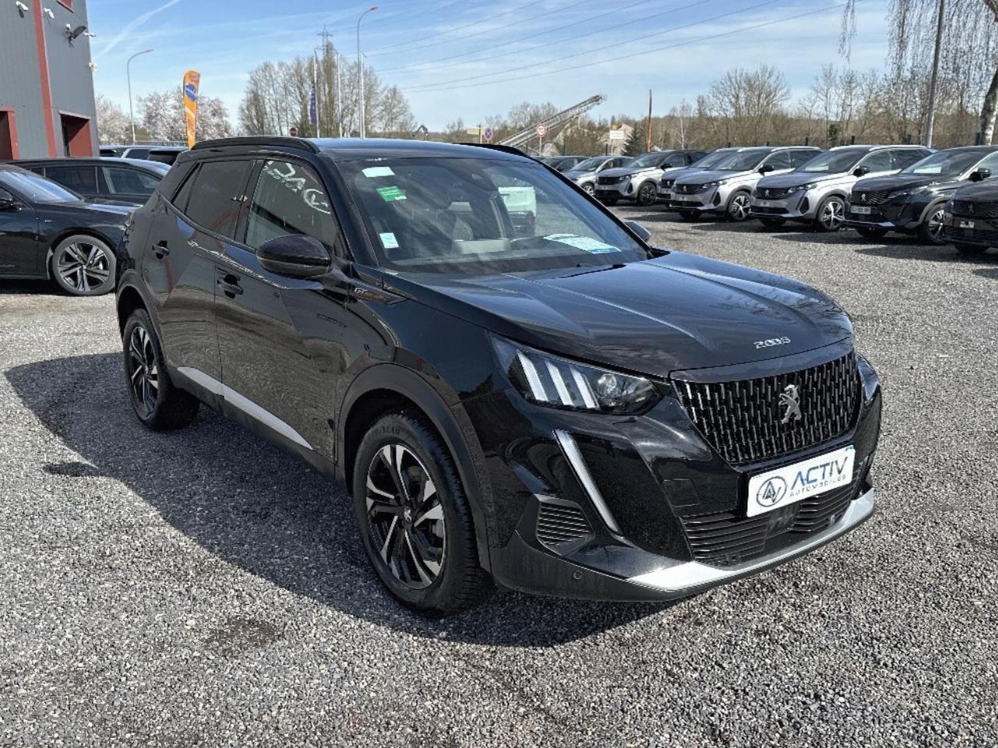 Peugeot 2008 1.5 BLUEHDI 130 GT EAT8 (2023) - Photo 3
