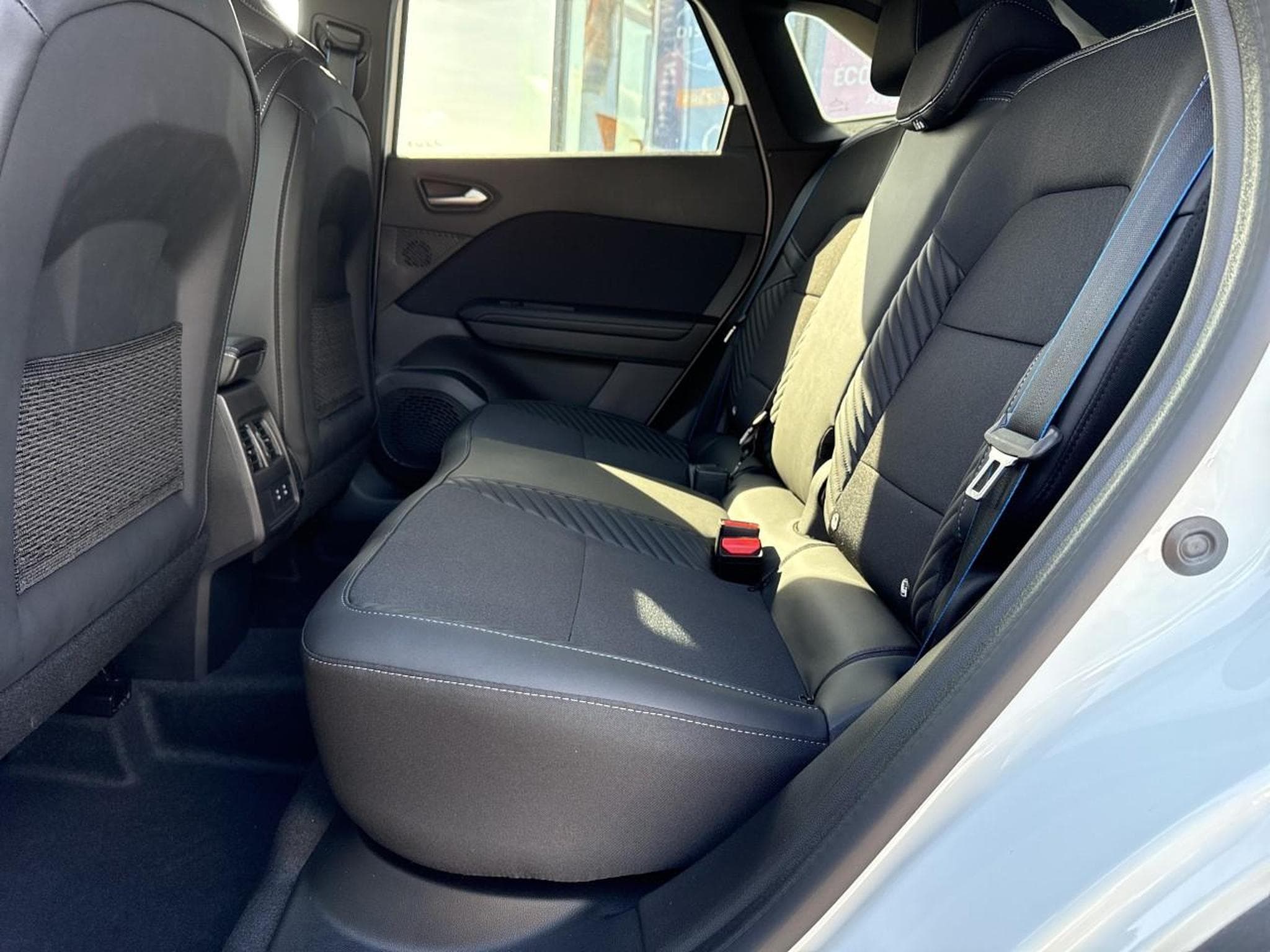 Renault SYMBIOZ 1.8 E-TECH FULL HYBRID 160 ESPRIT ALPINE (2026) - Photo 18