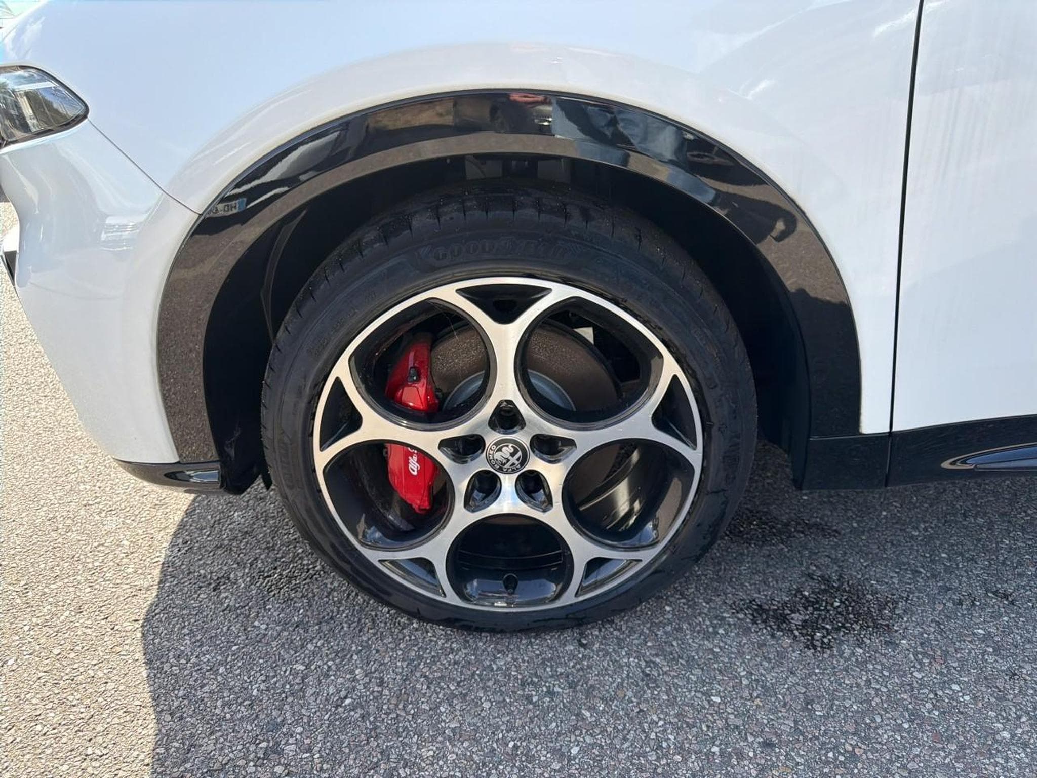 Alfa-Romeo TONALE 1.5 IBRIDA 160 VELOCE TCT (2025) - Photo 9