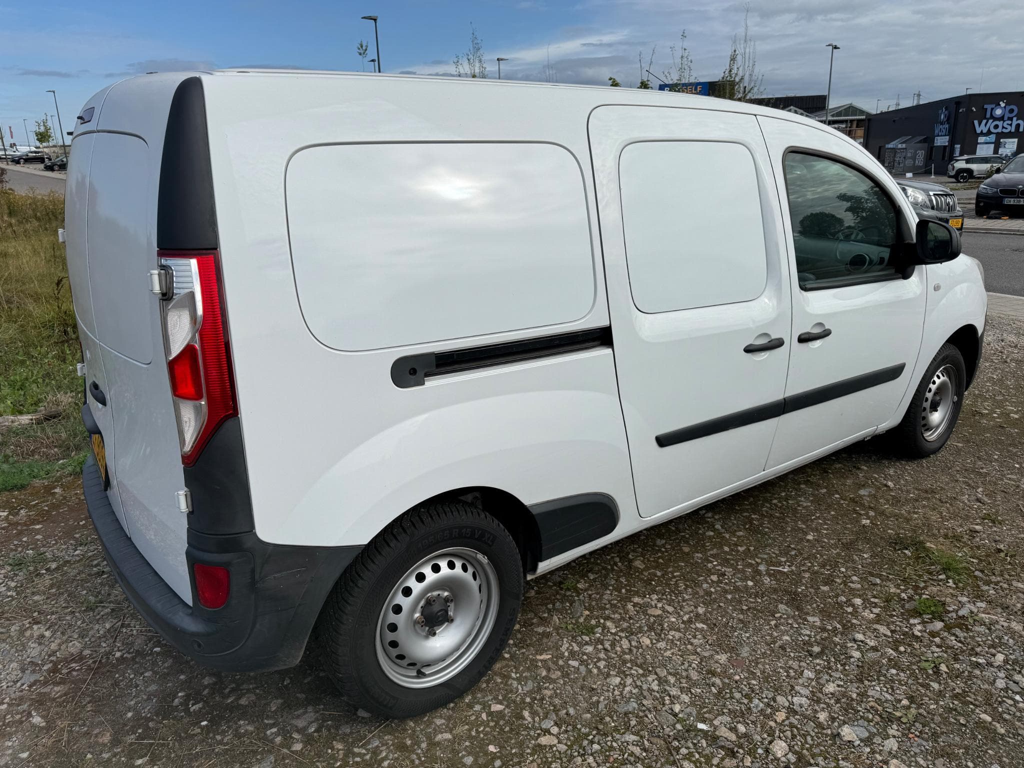 Renault Kangoo 1.5dci 95 cv Maxi (2020) - Photo 3
