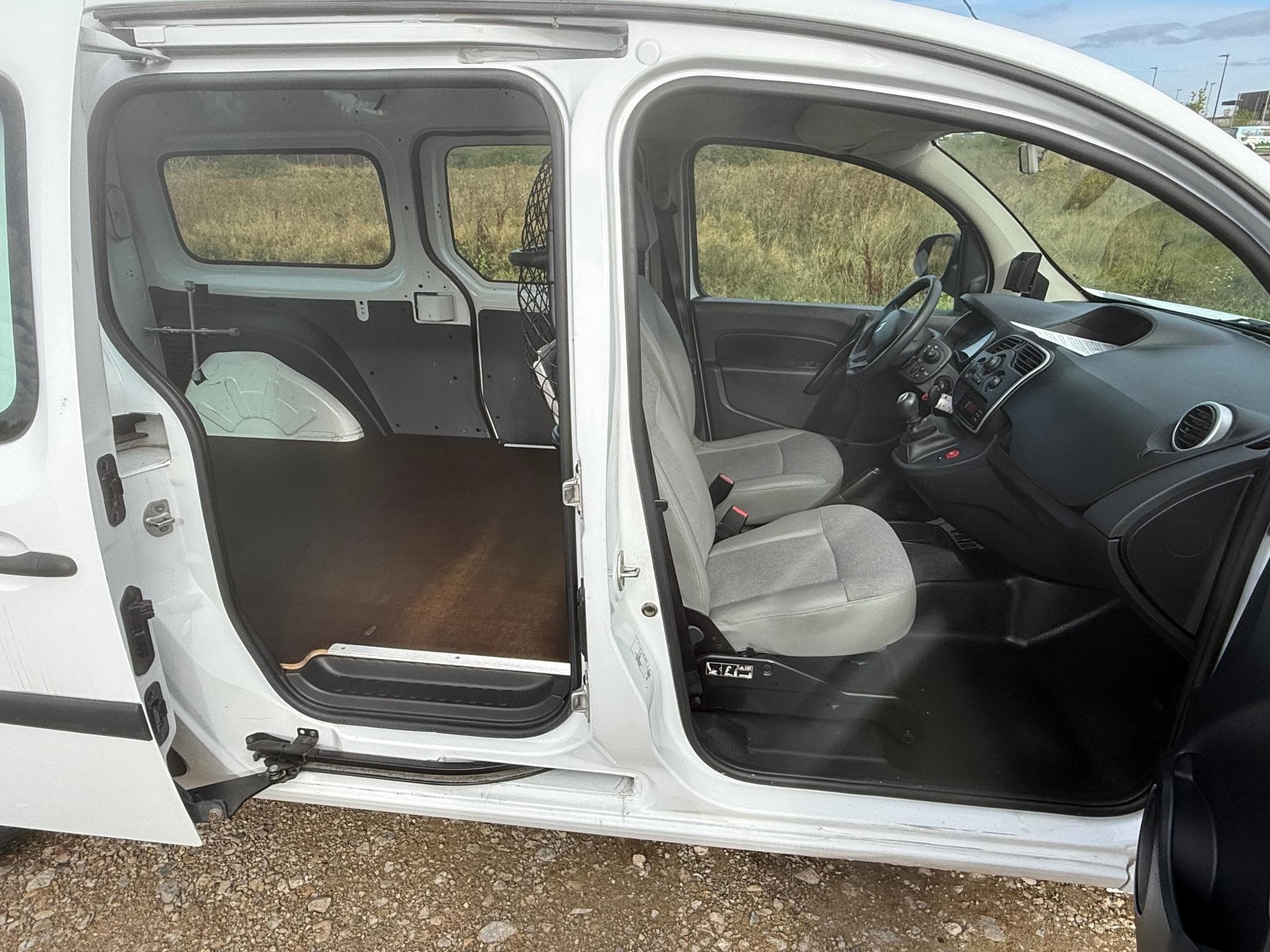Renault Kangoo 1.5dci 95cv Maxi (2021) - Photo 8